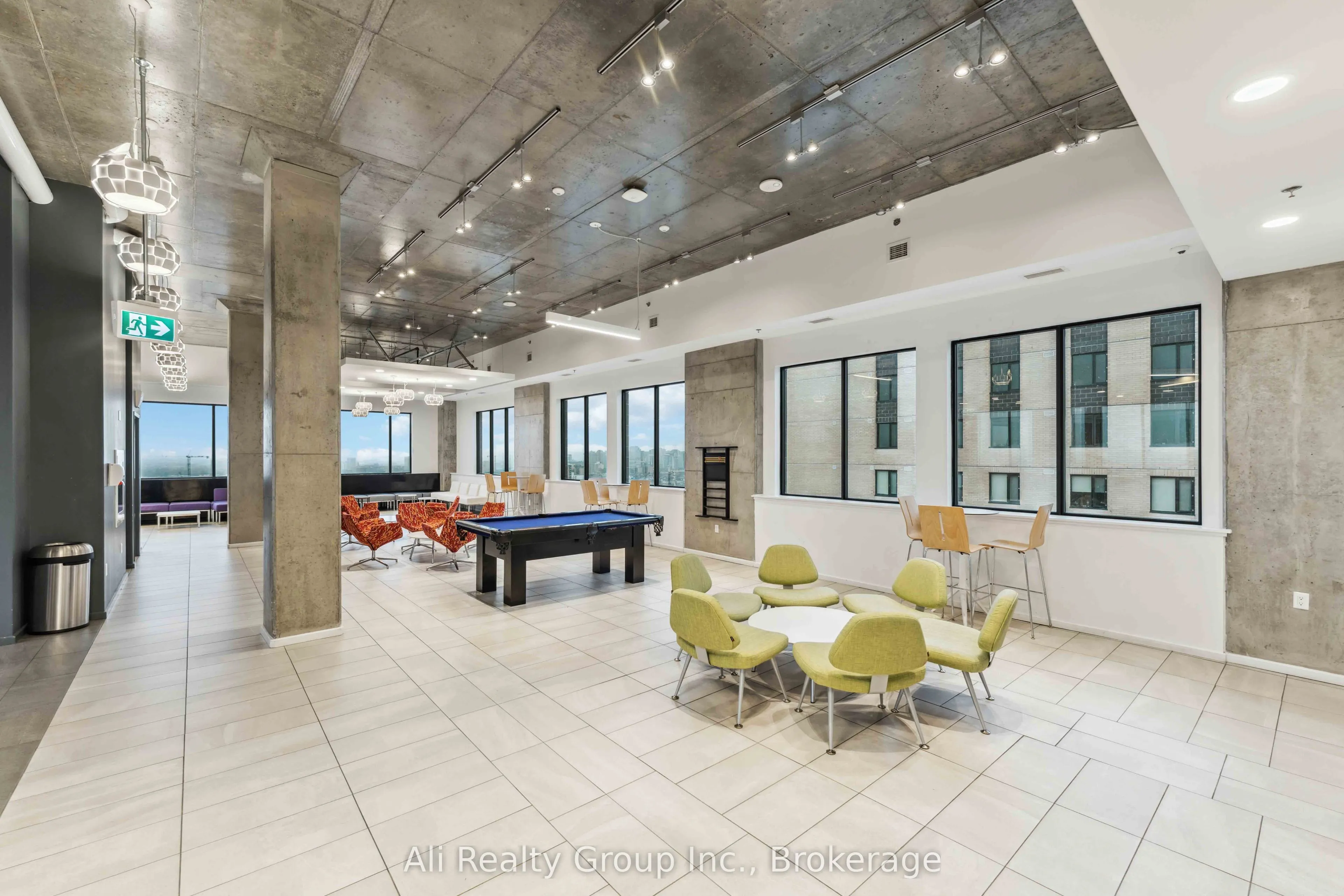 105 Champagne Avenue S #603