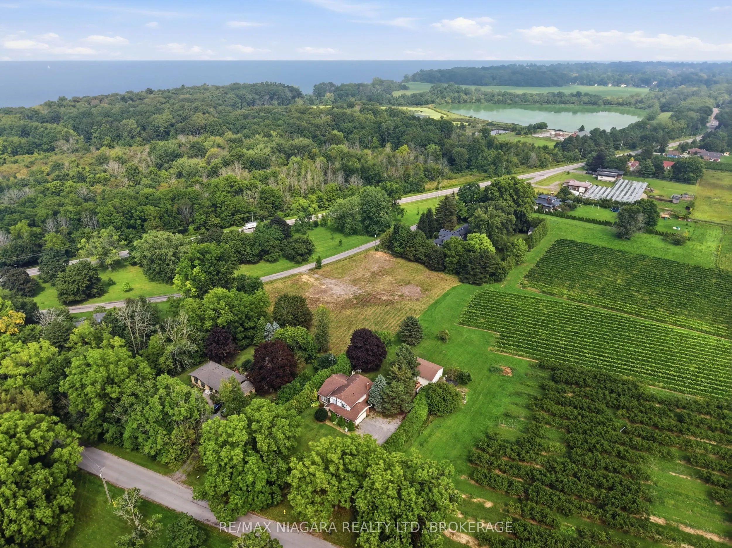 1611 Lakeshore Road