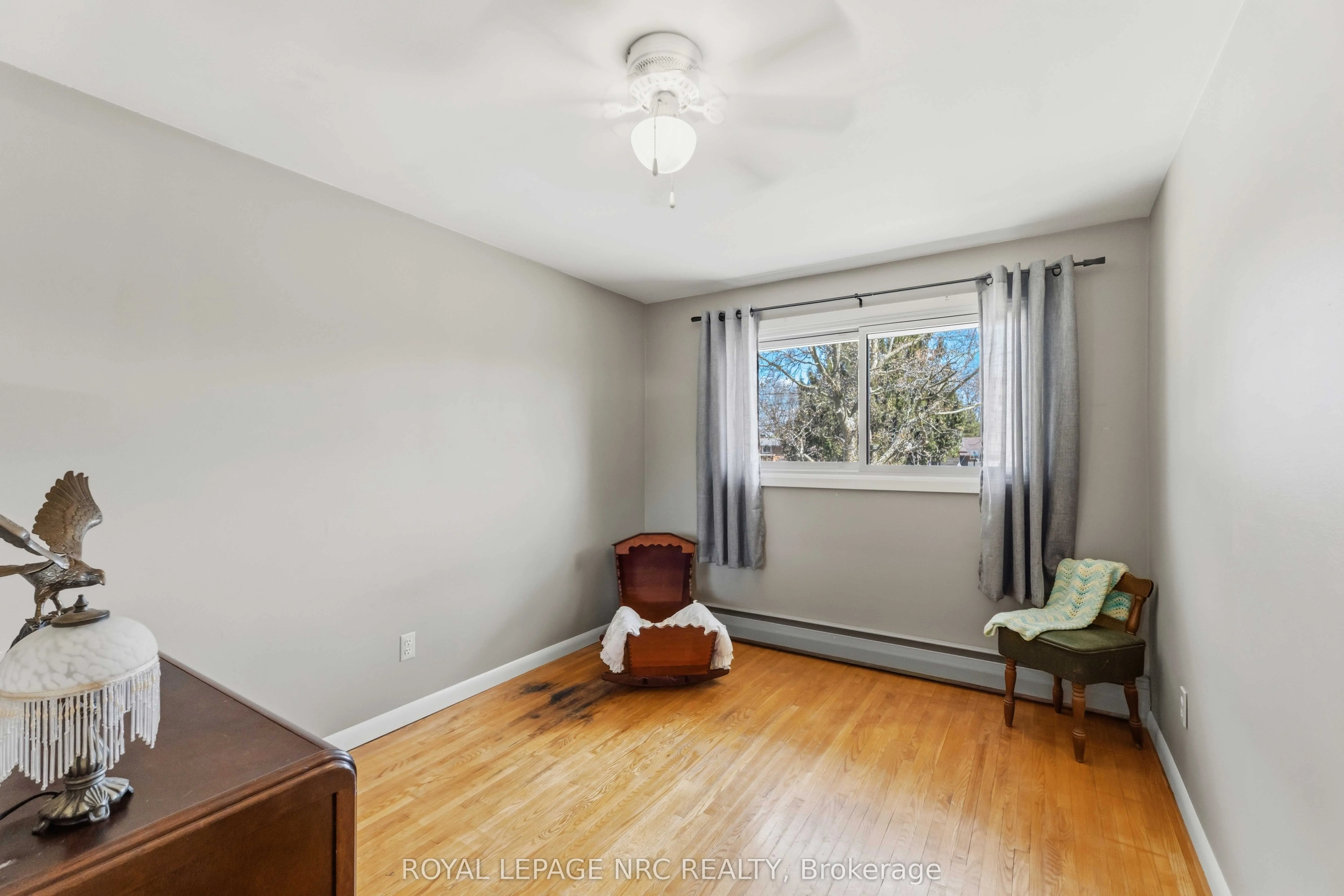 4485 Queensway Crescent