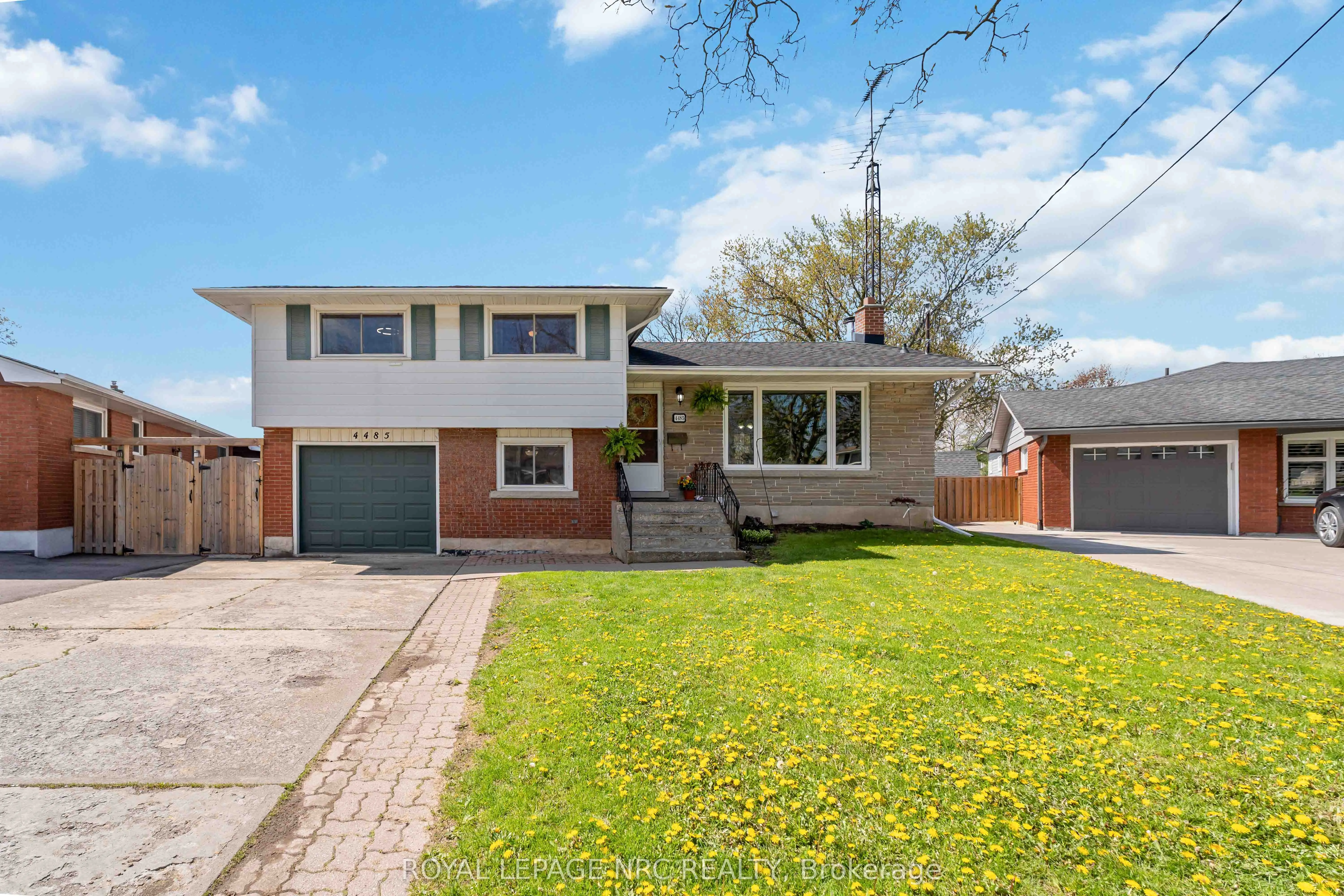 4485 Queensway Crescent