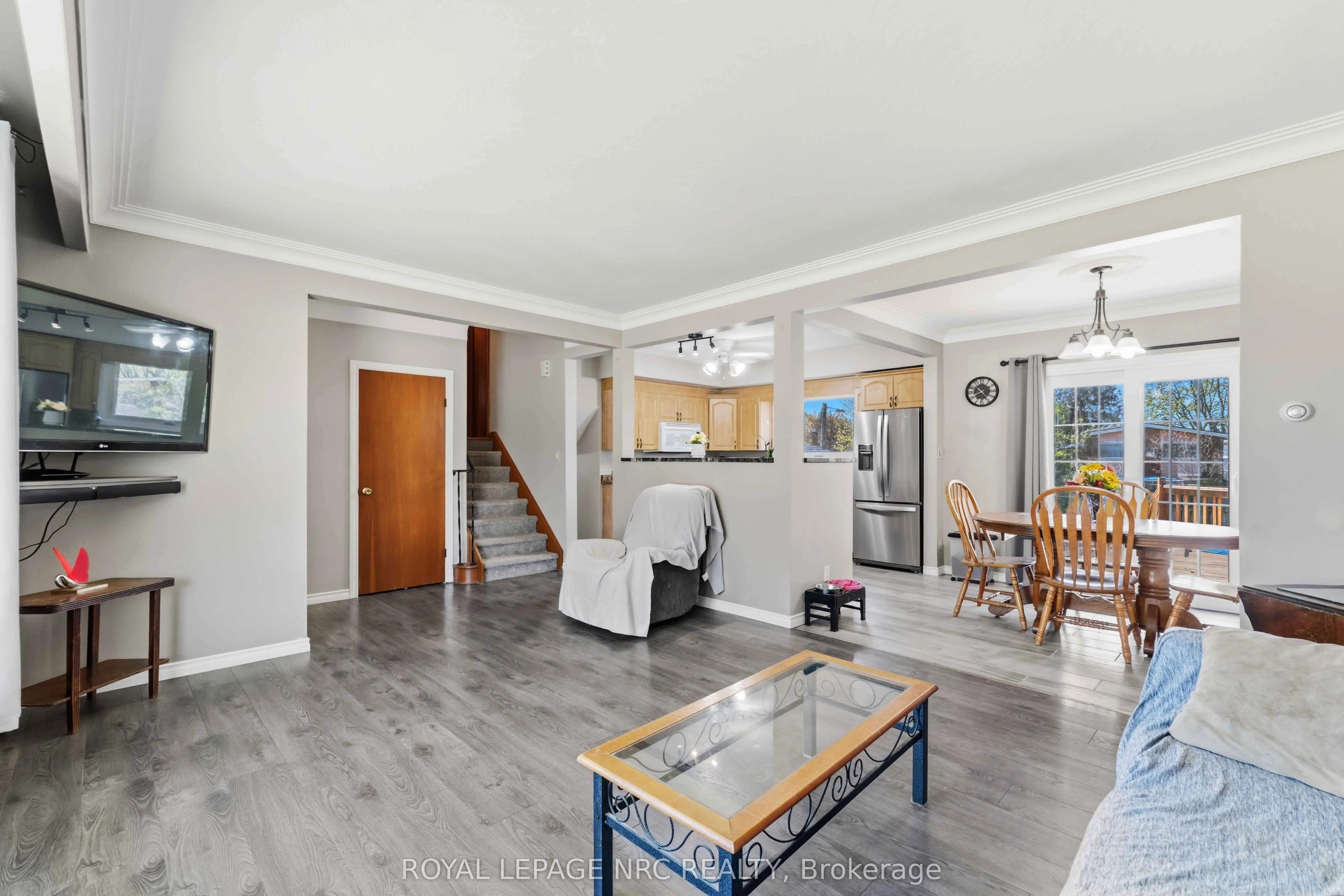 4485 Queensway Crescent