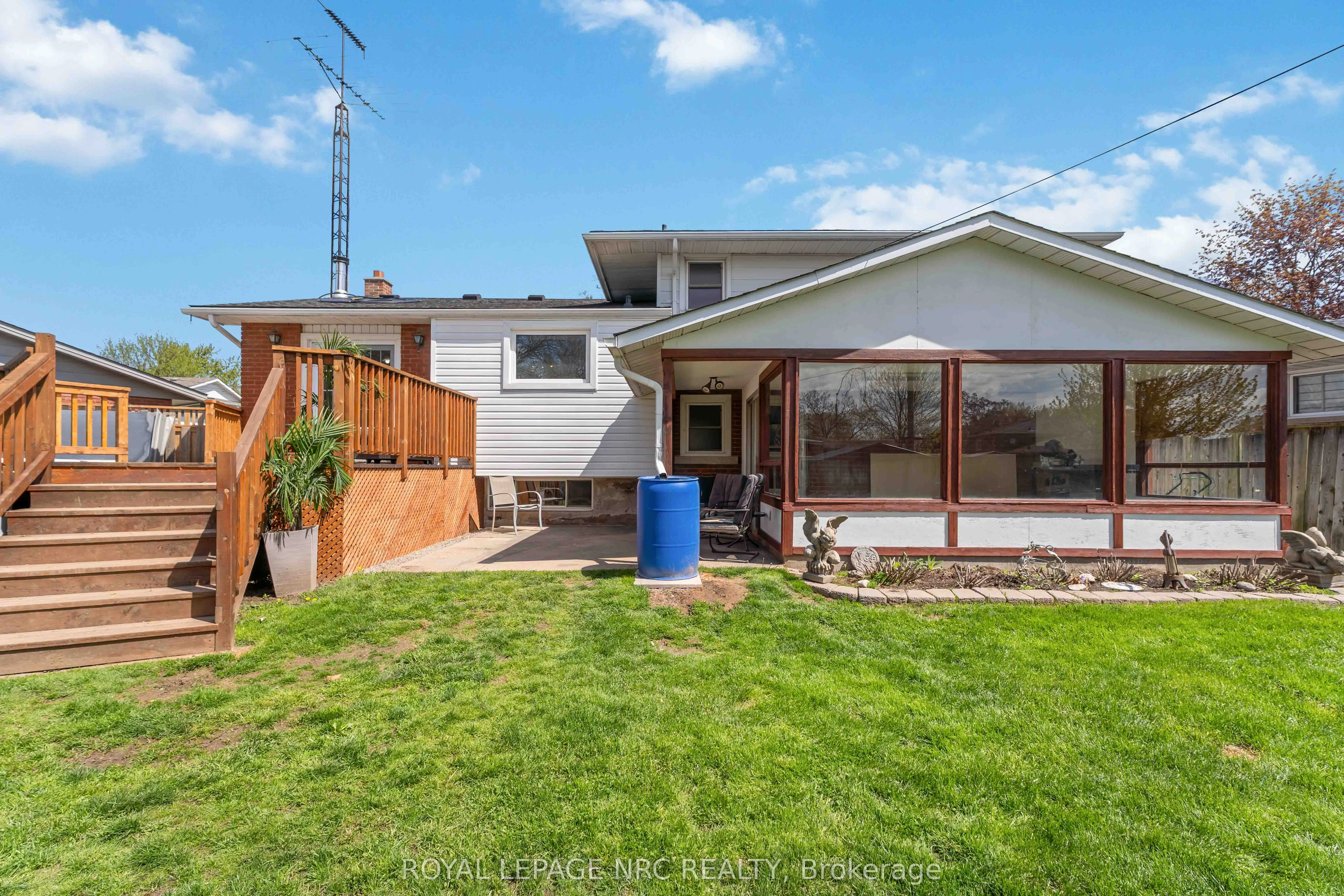 4485 Queensway Crescent