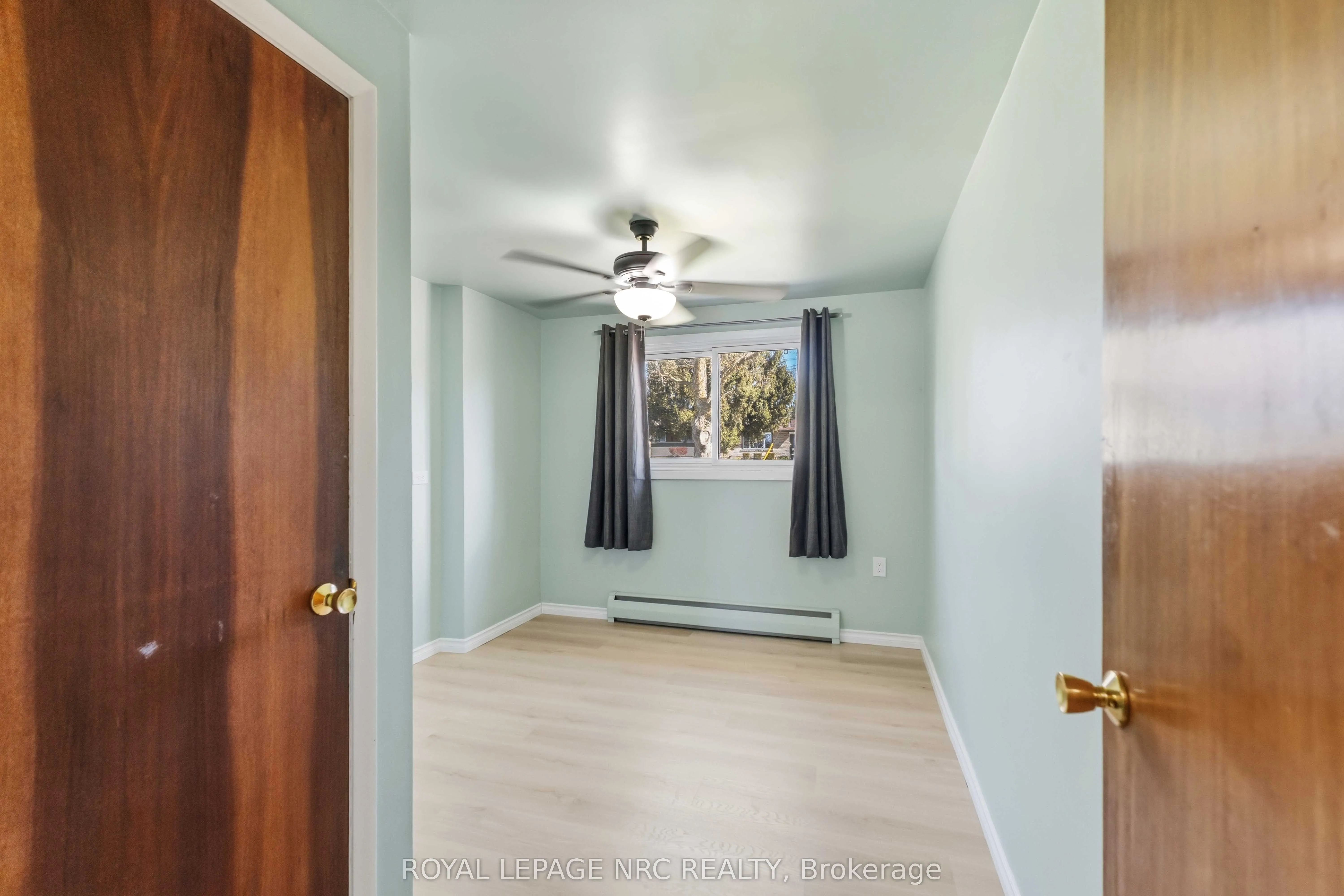 4485 Queensway Crescent