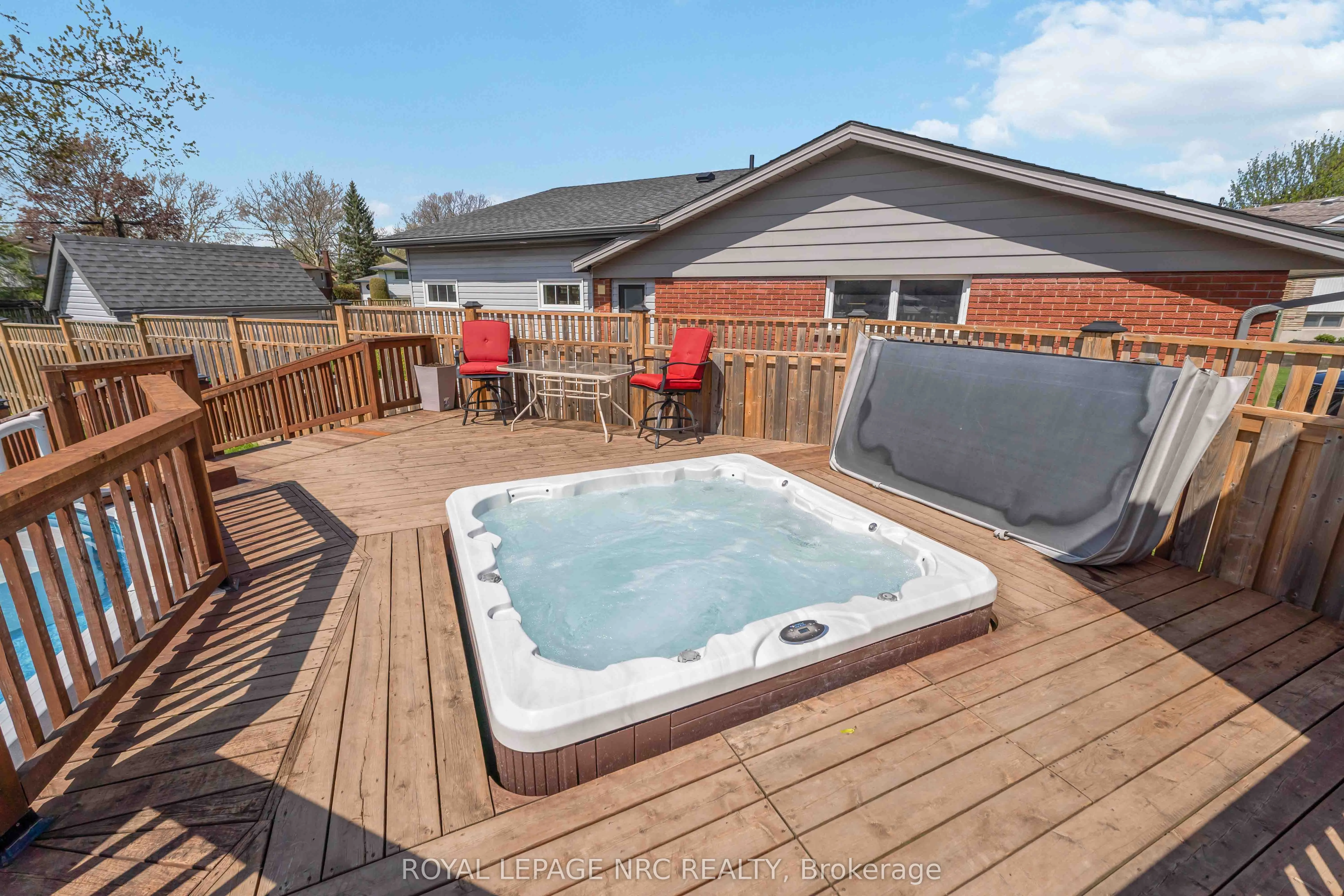 4485 Queensway Crescent