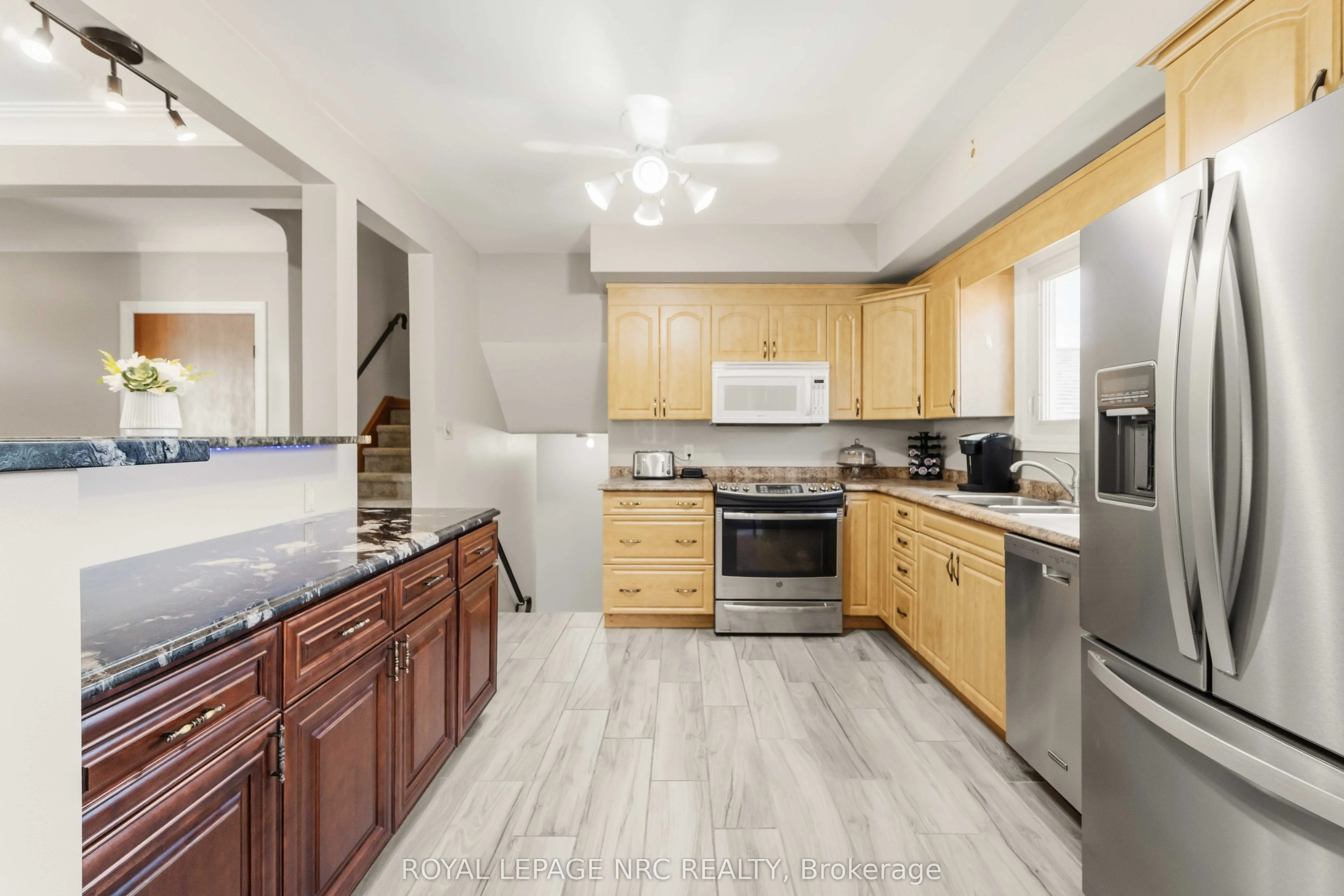 4485 Queensway Crescent