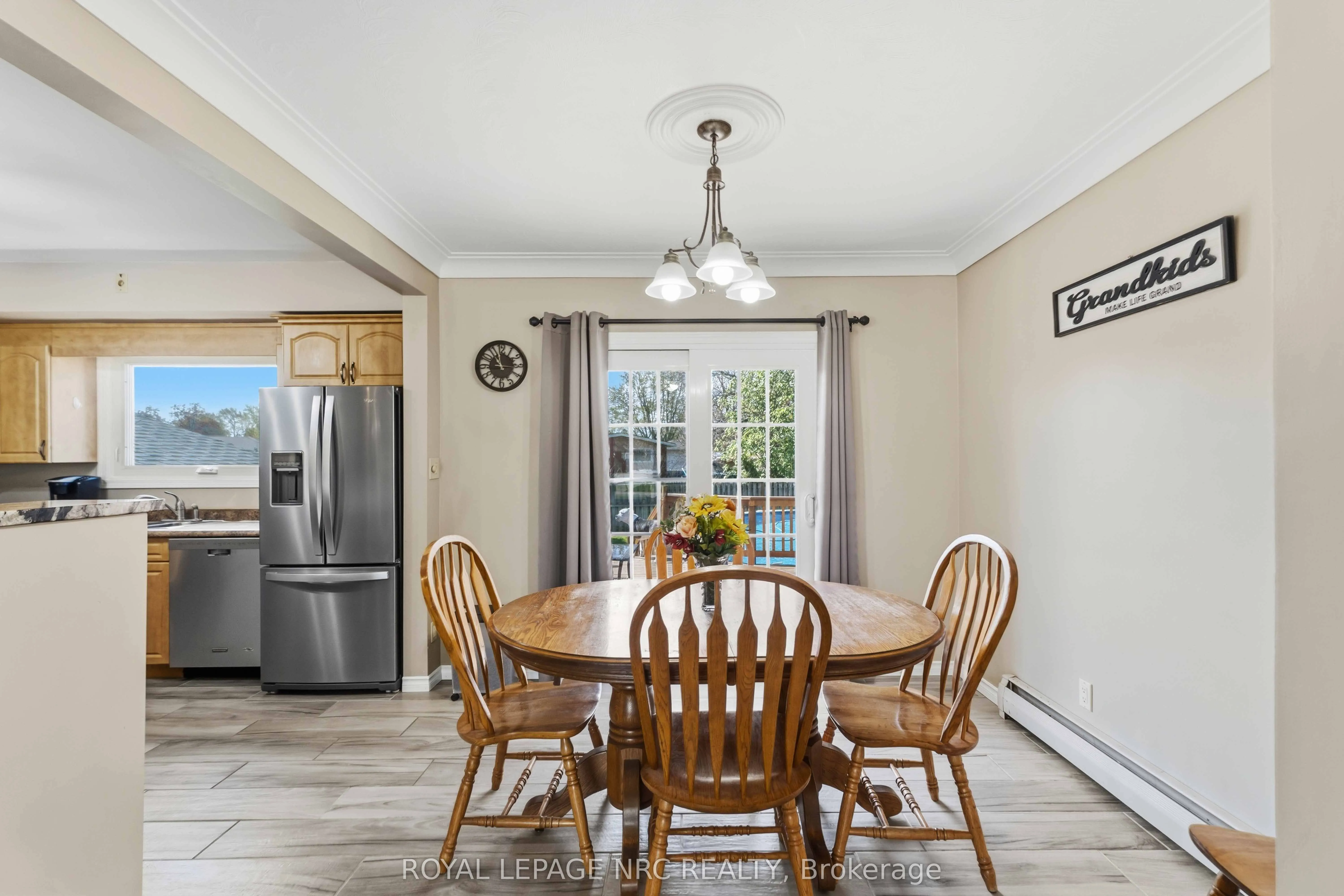 4485 Queensway Crescent