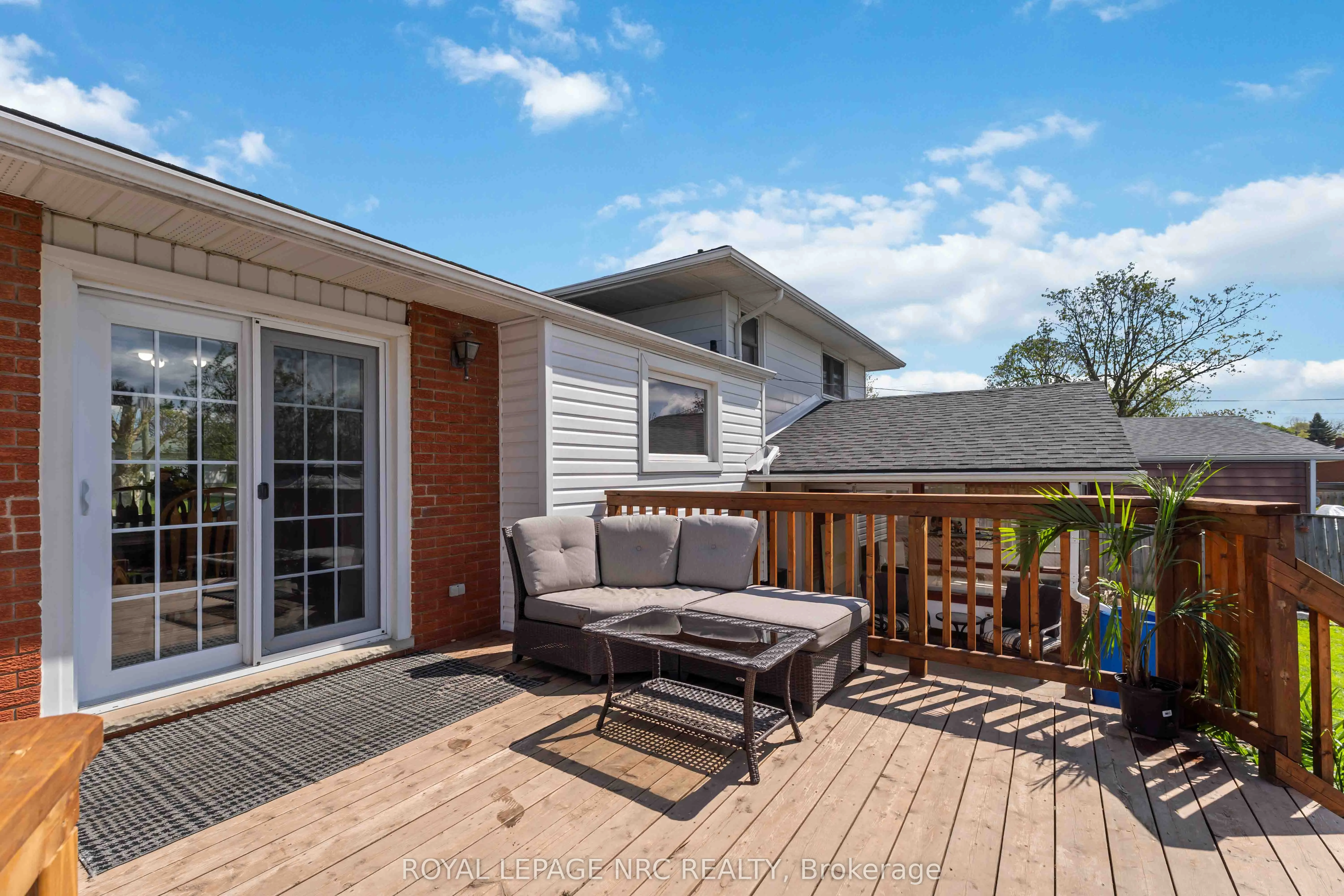 4485 Queensway Crescent