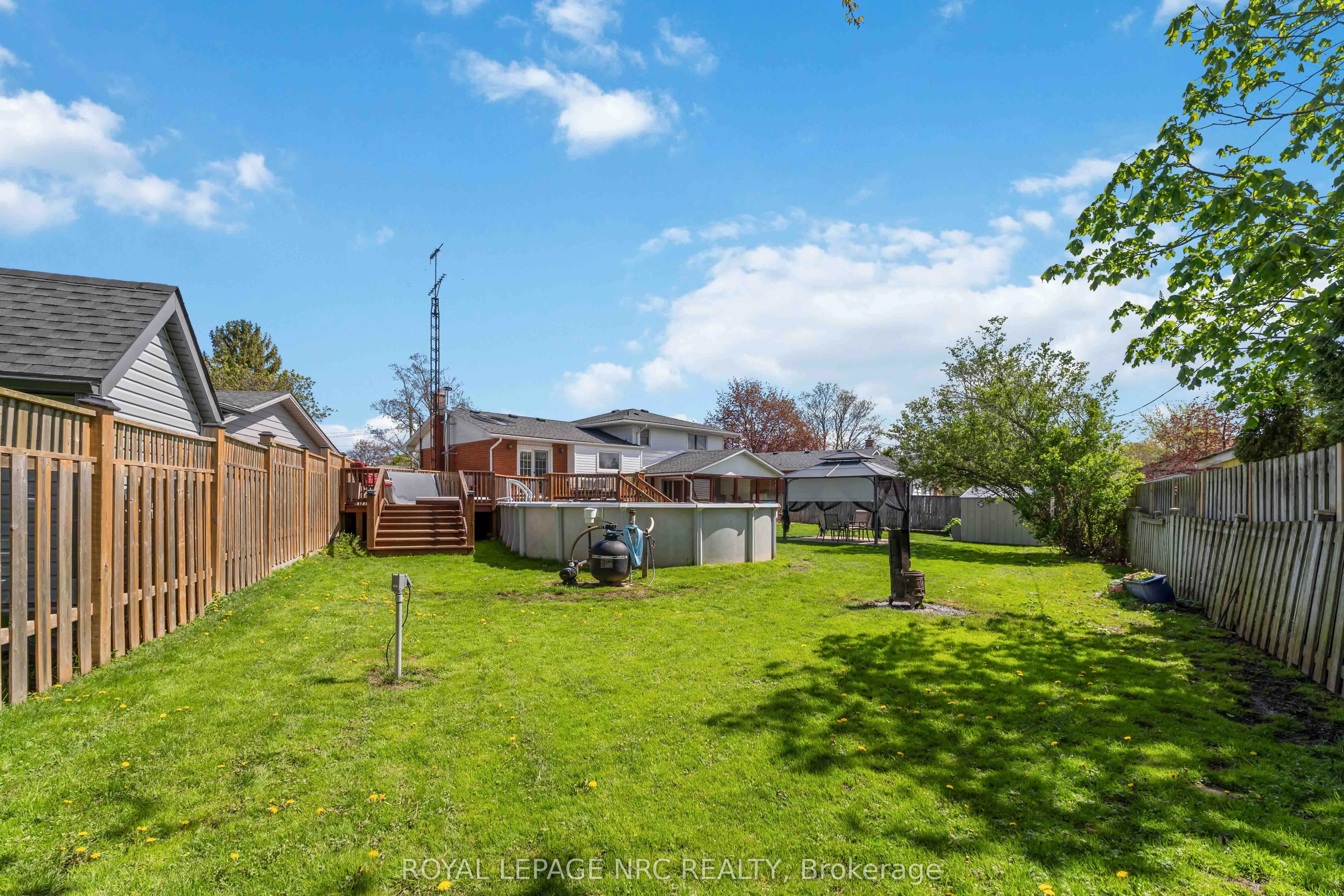 4485 Queensway Crescent