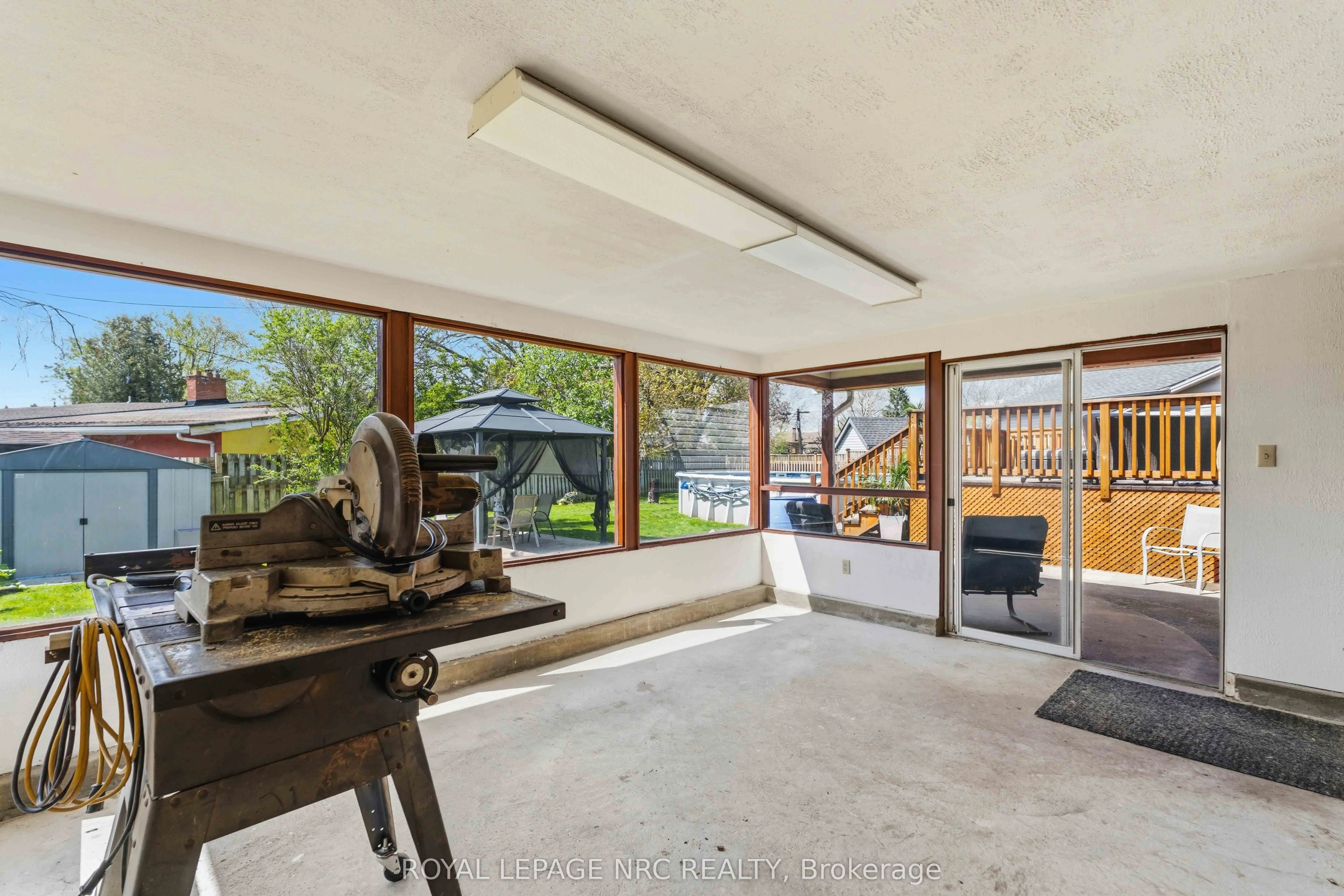 4485 Queensway Crescent