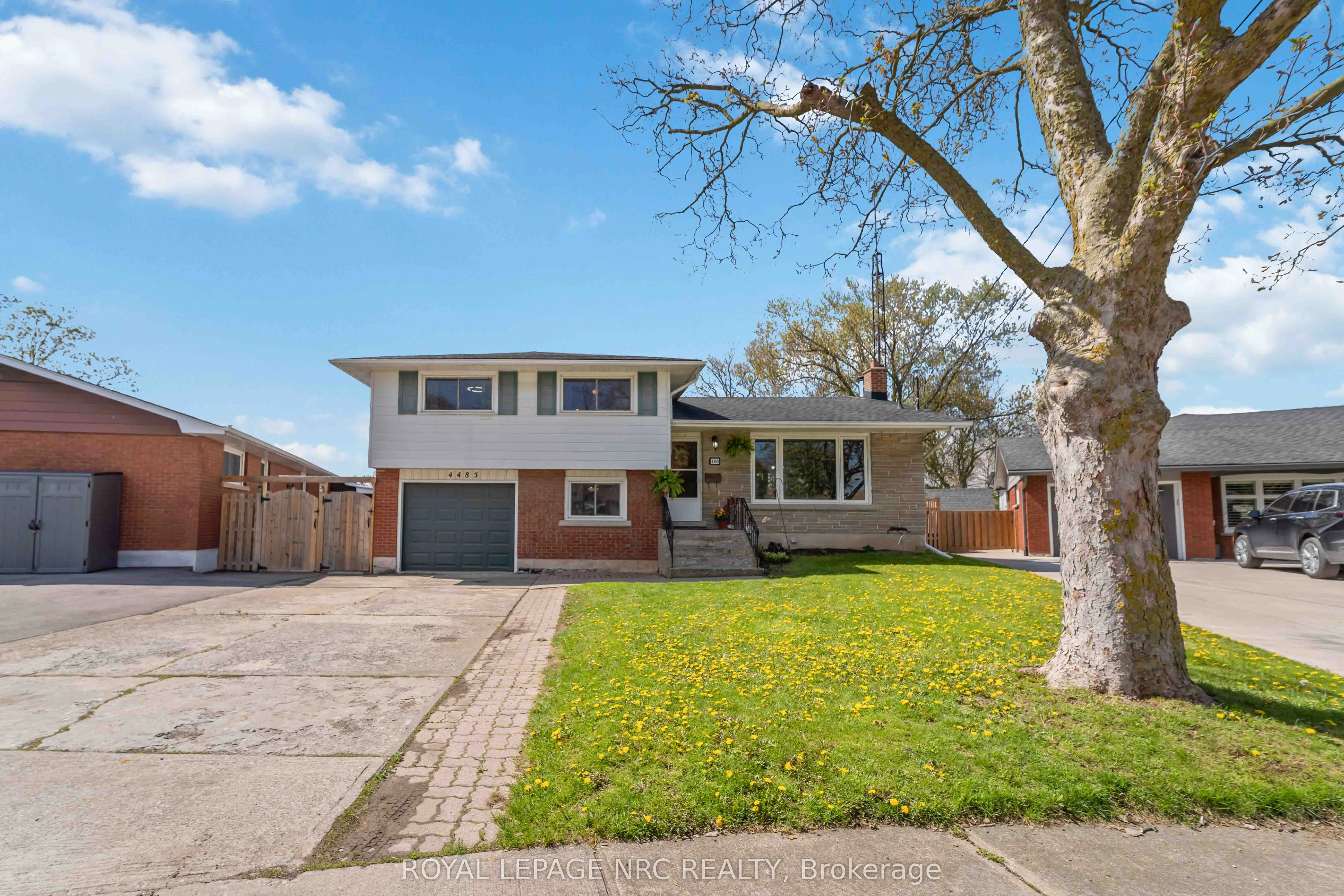 4485 Queensway Crescent
