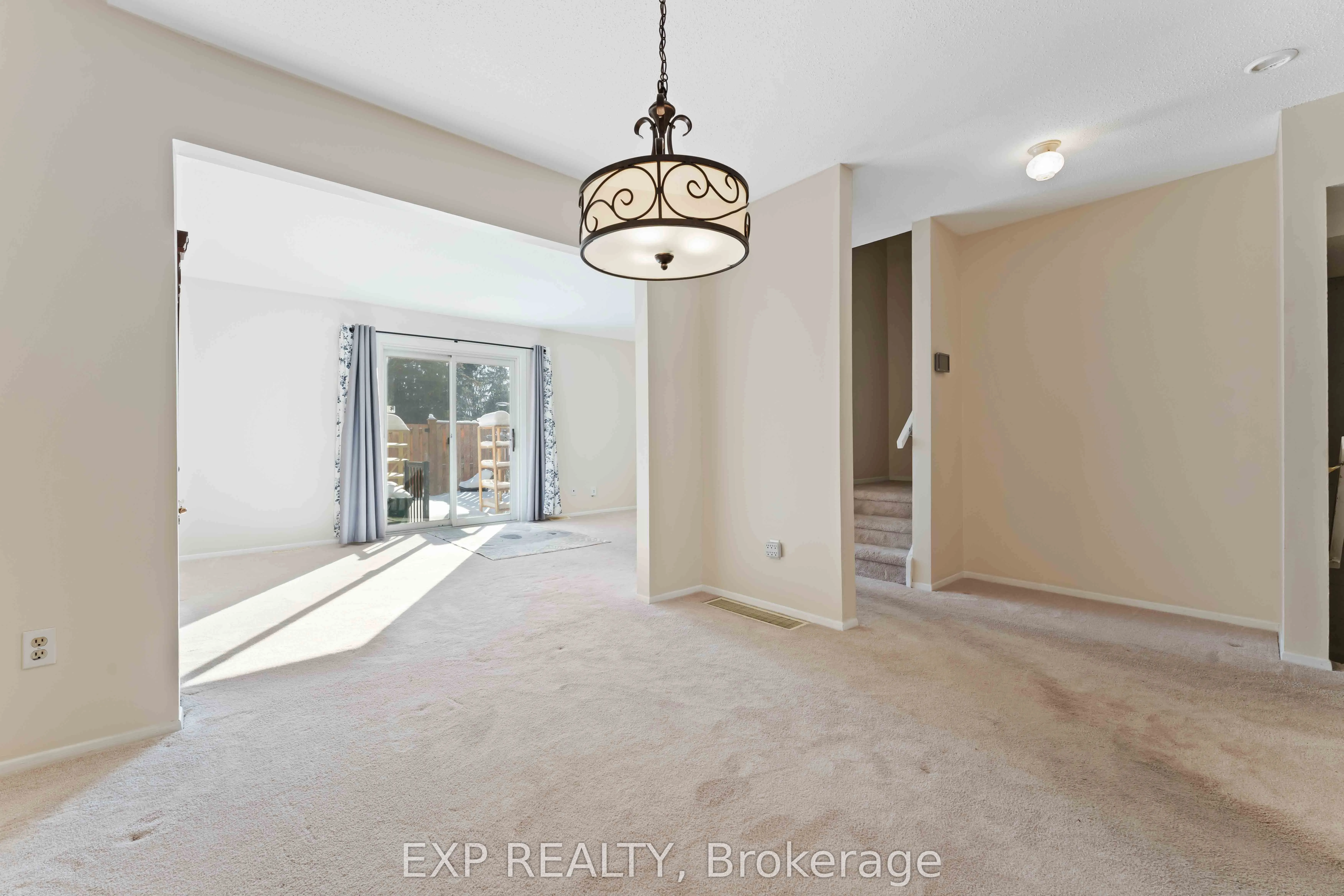 820 CAHILL Drive W #38