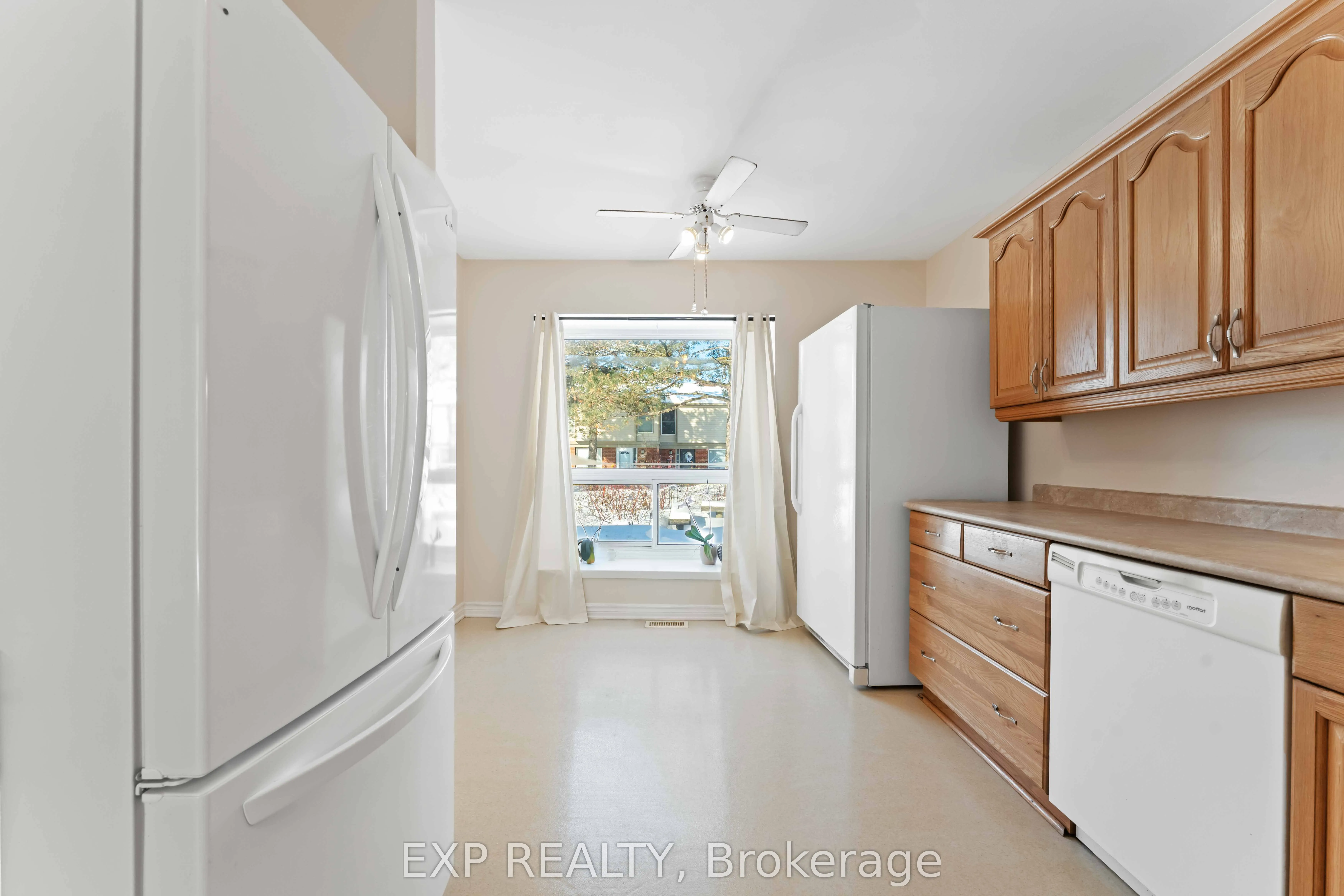 820 CAHILL Drive W #38