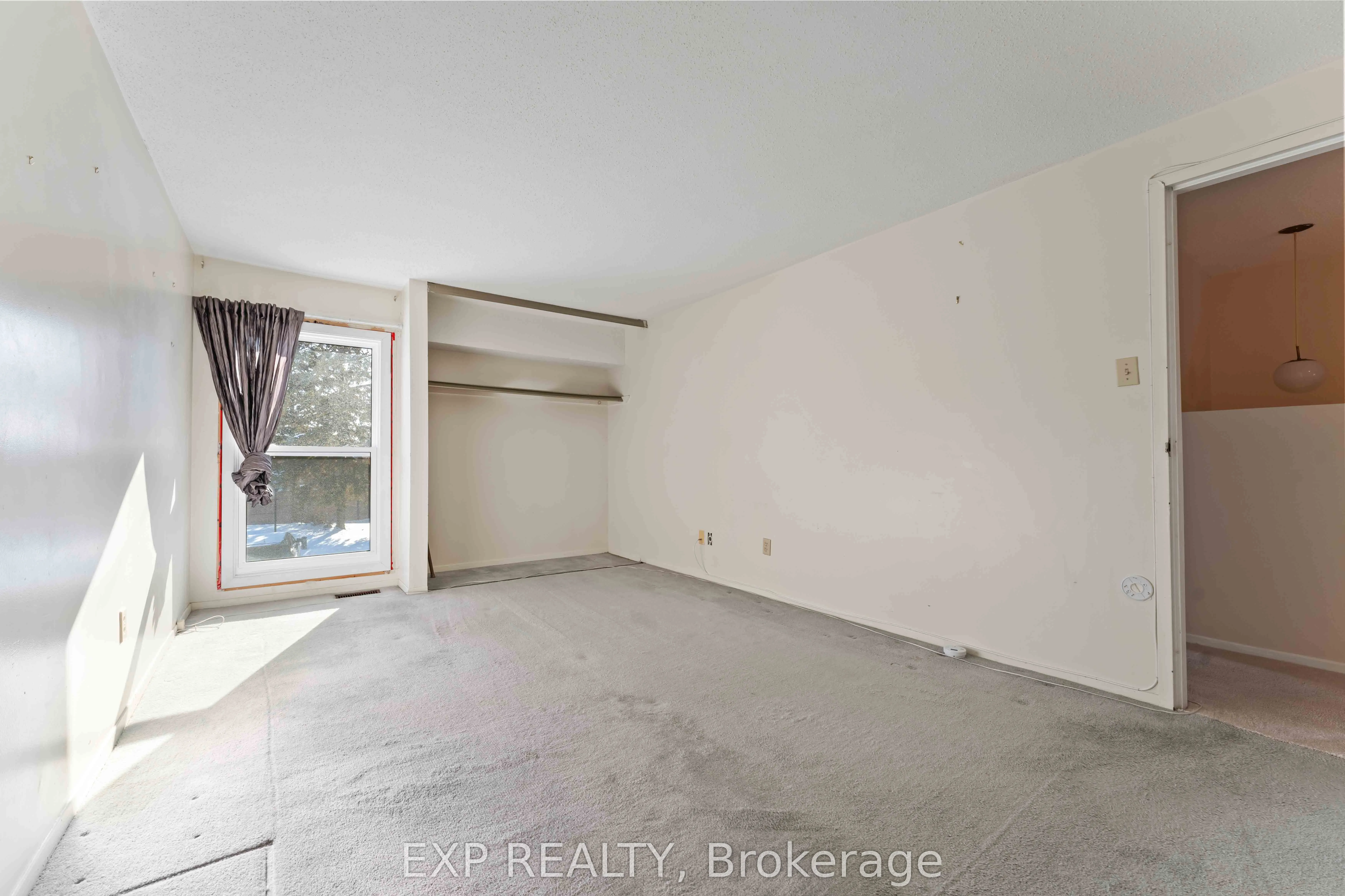 820 CAHILL Drive W #38