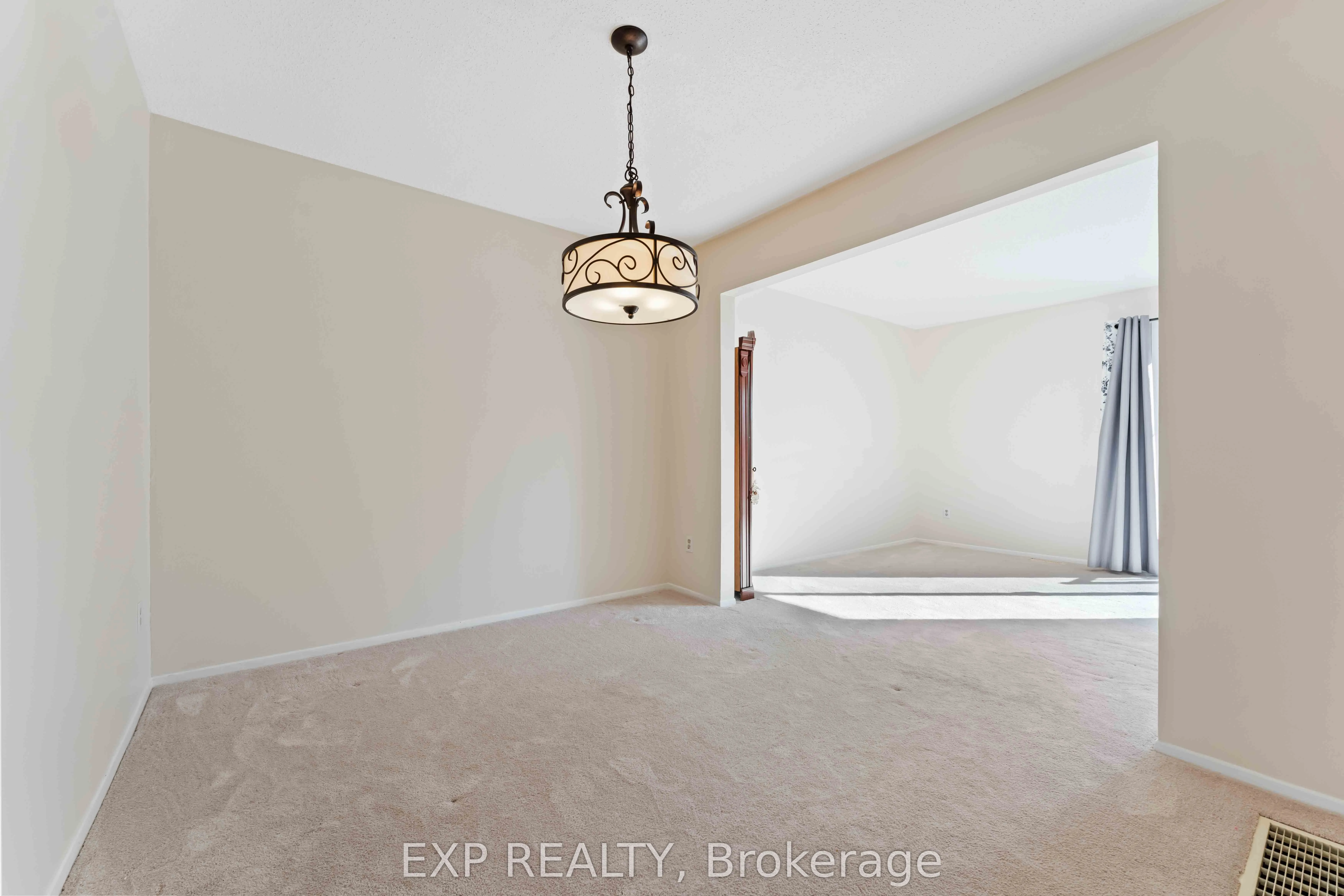 820 CAHILL Drive W #38