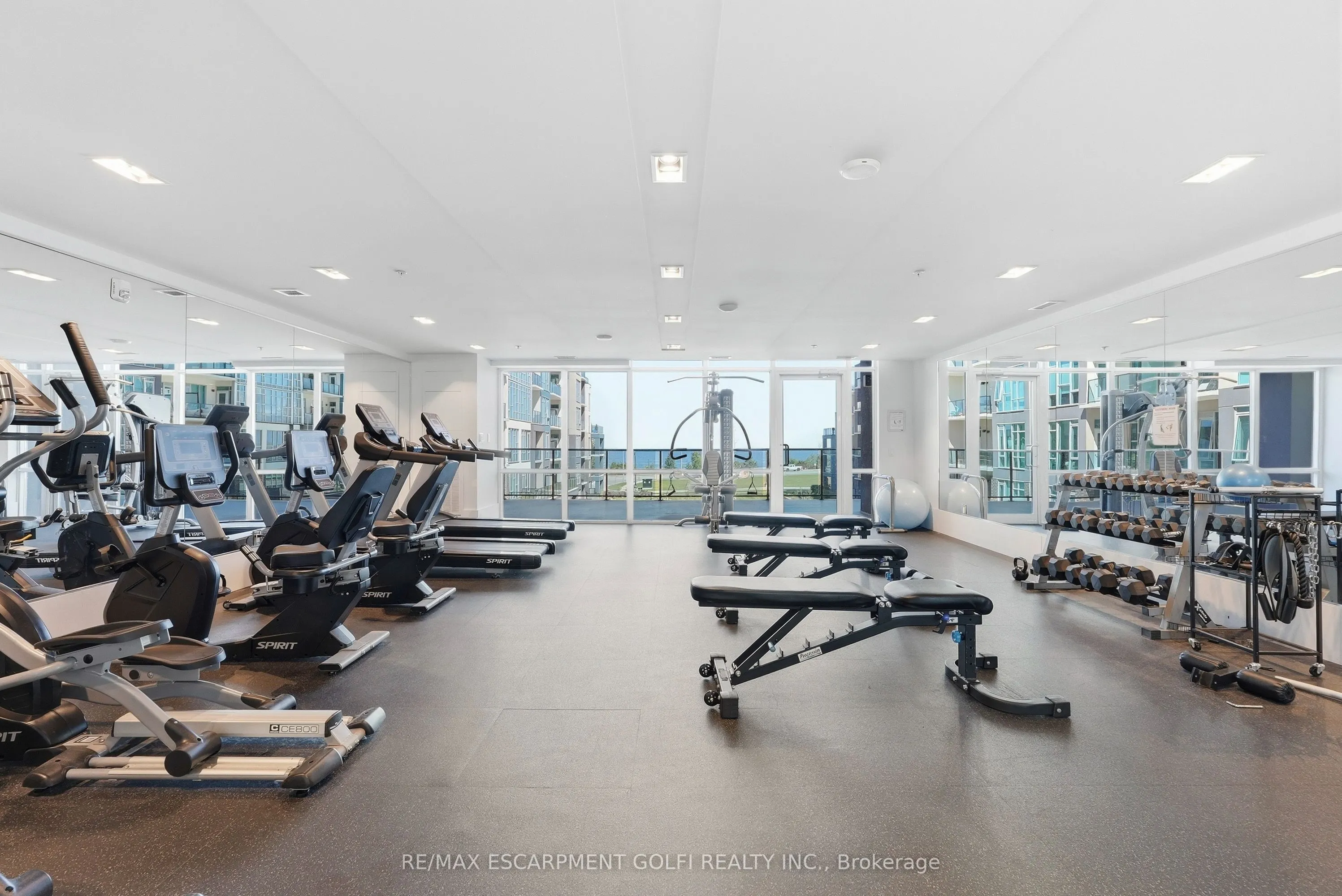 16 Concord Place #445