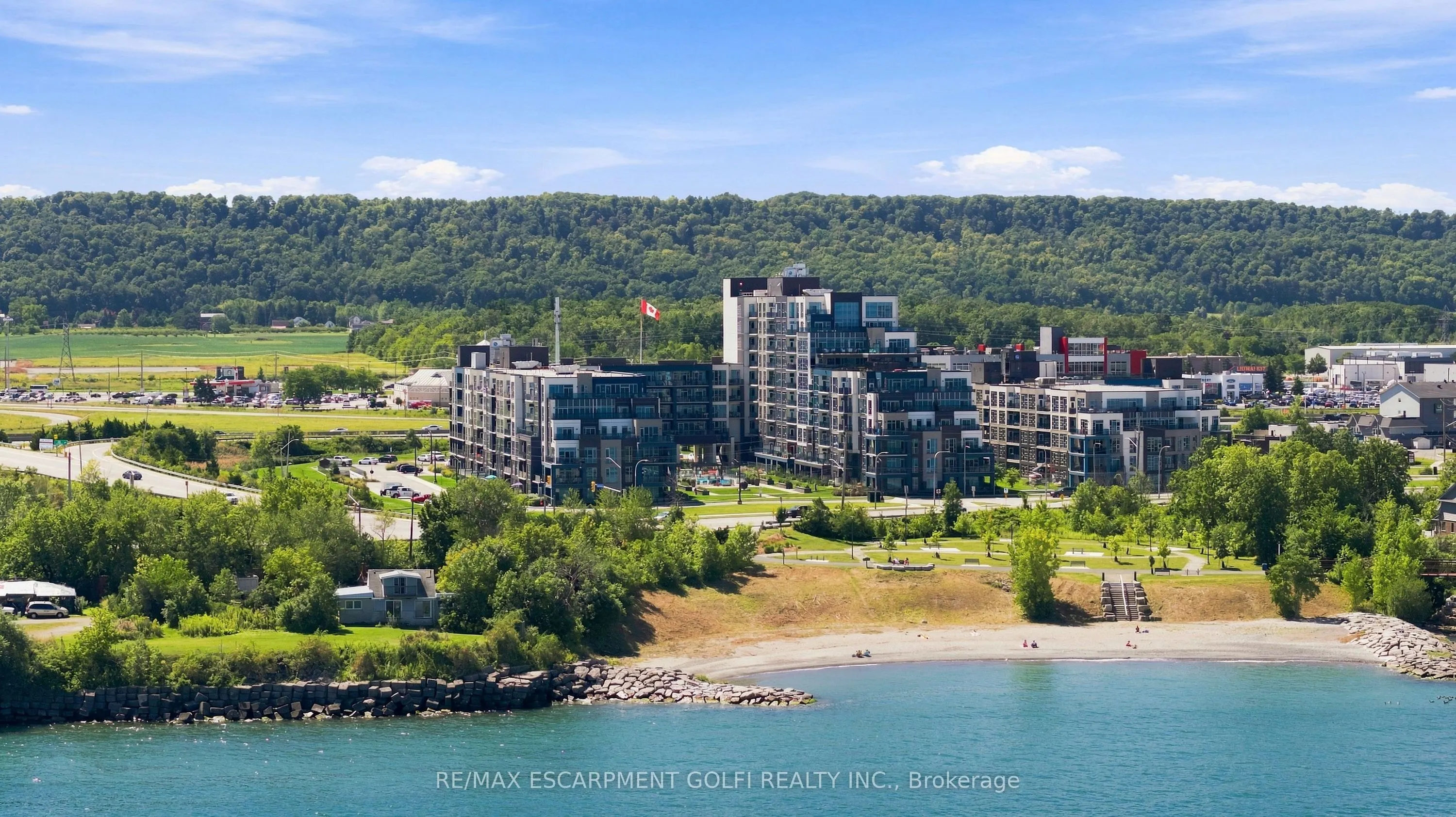 16 Concord Place #445