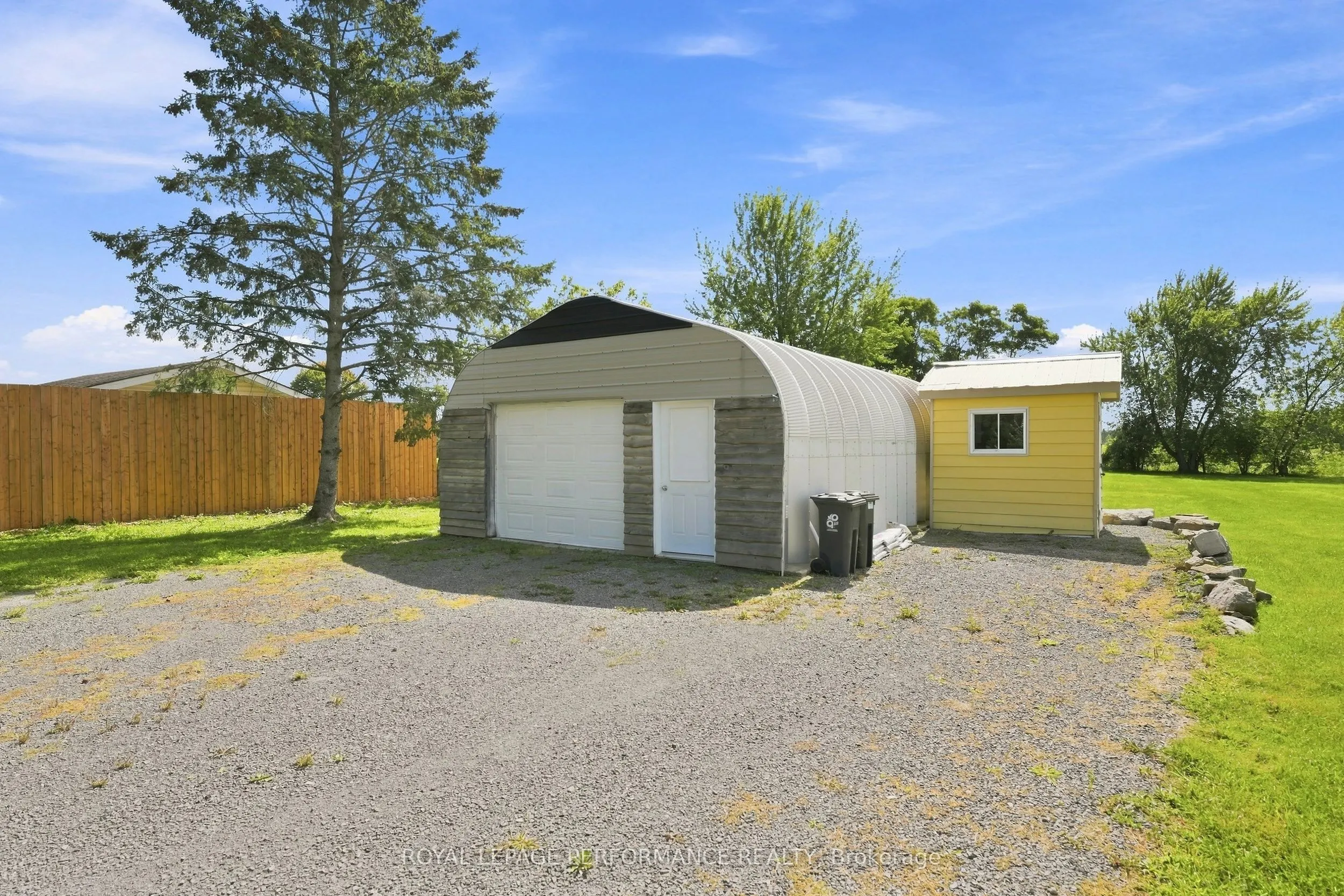 880 Concession 1 Road