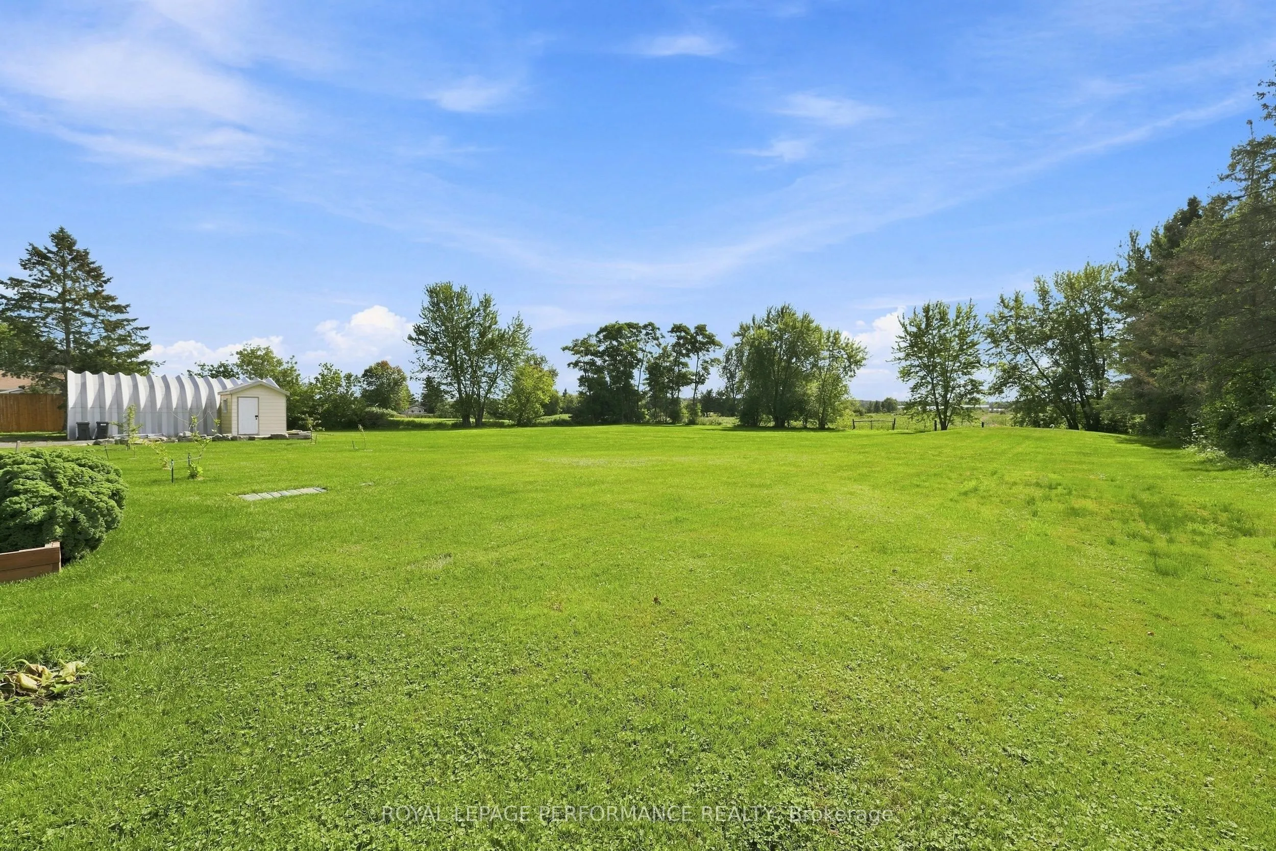 880 Concession 1 Road