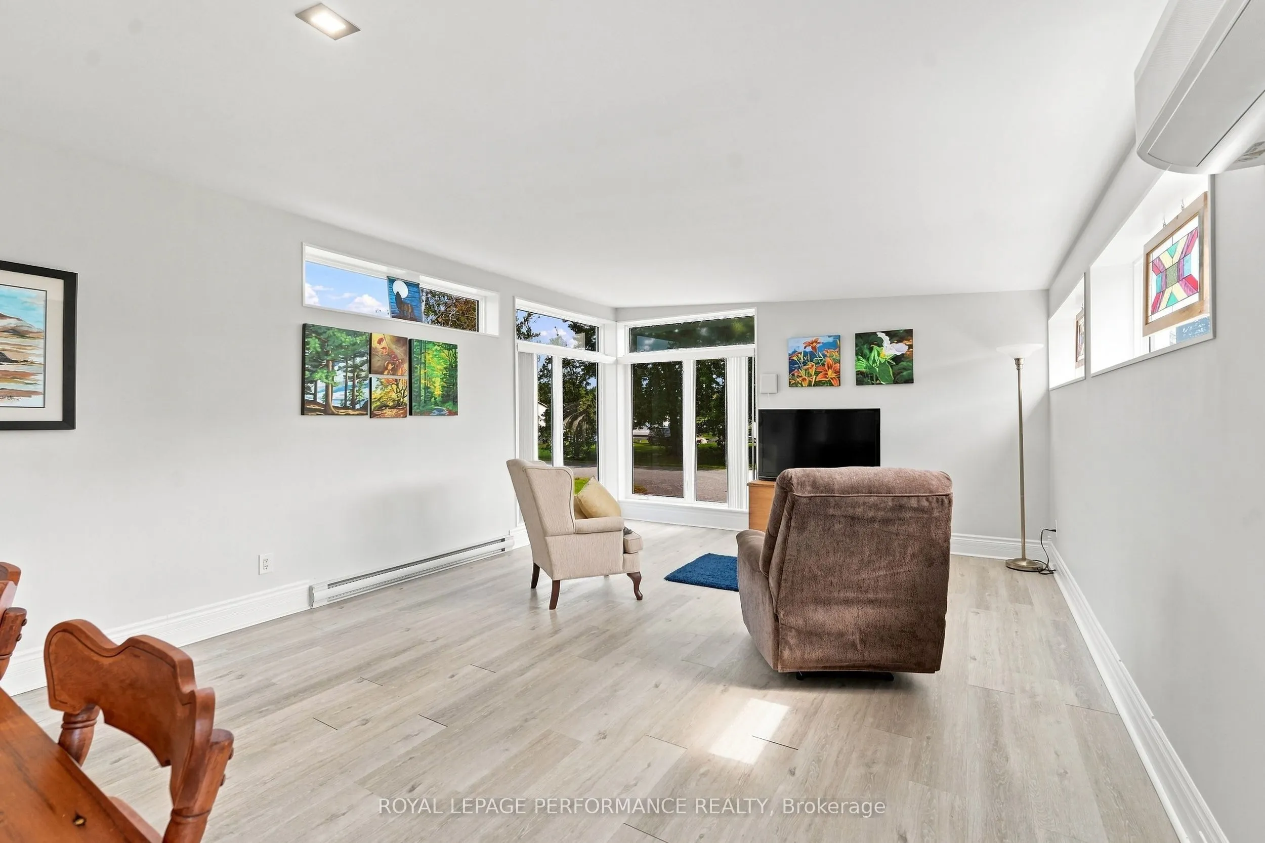 880 Concession 1 Road