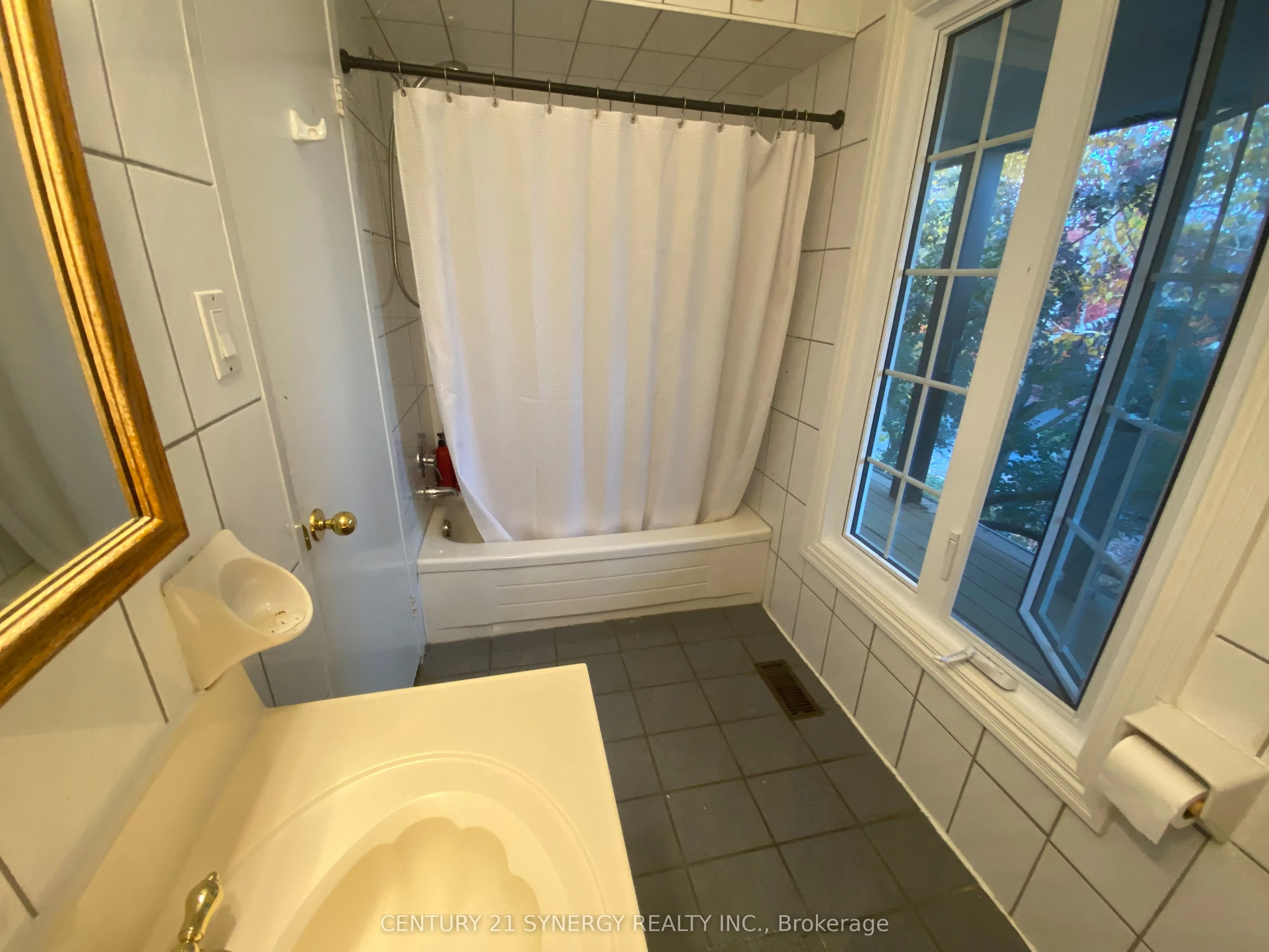 2298 Bowman Road