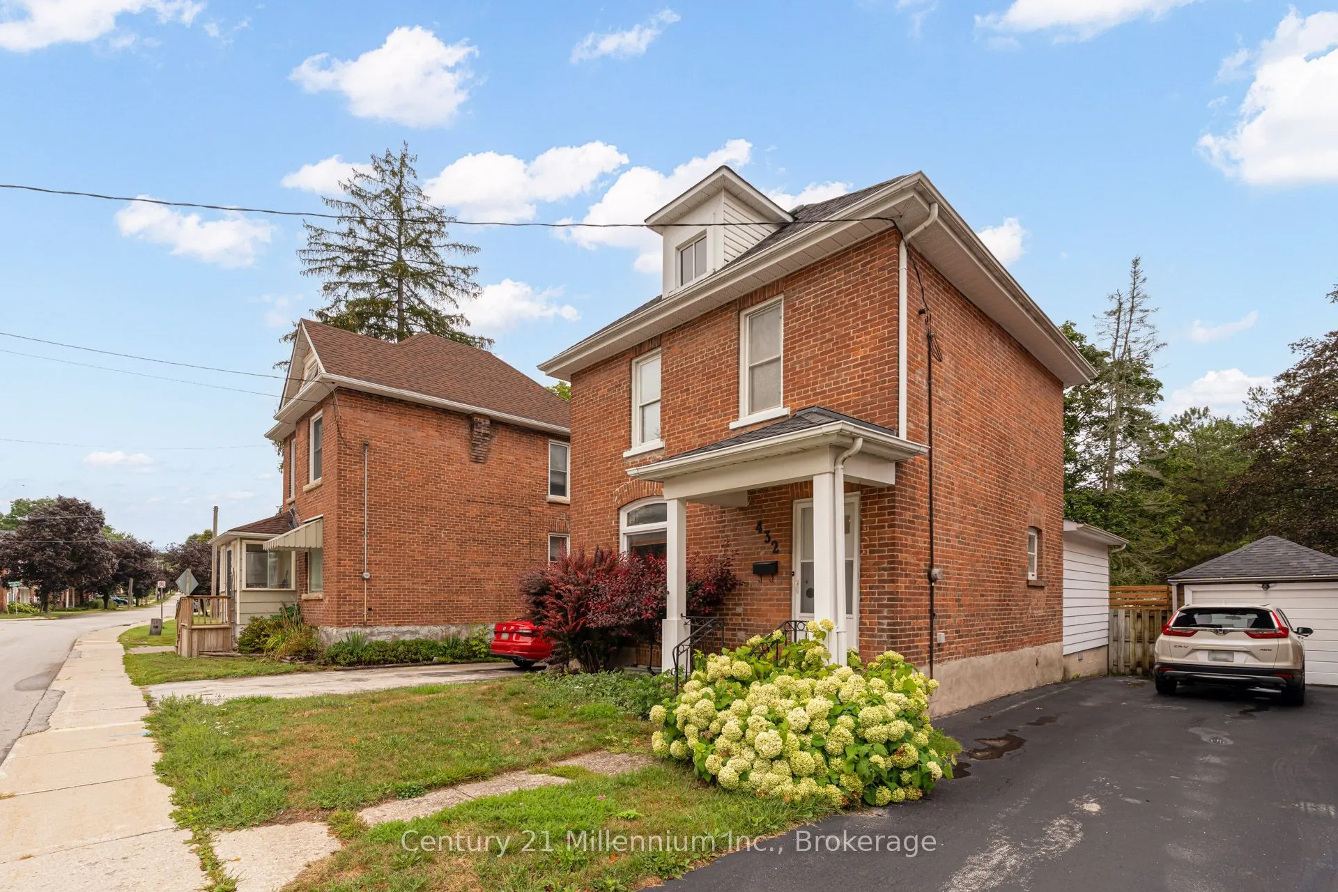 432 14th Street W
