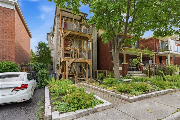 51 Spadina Avenue #1