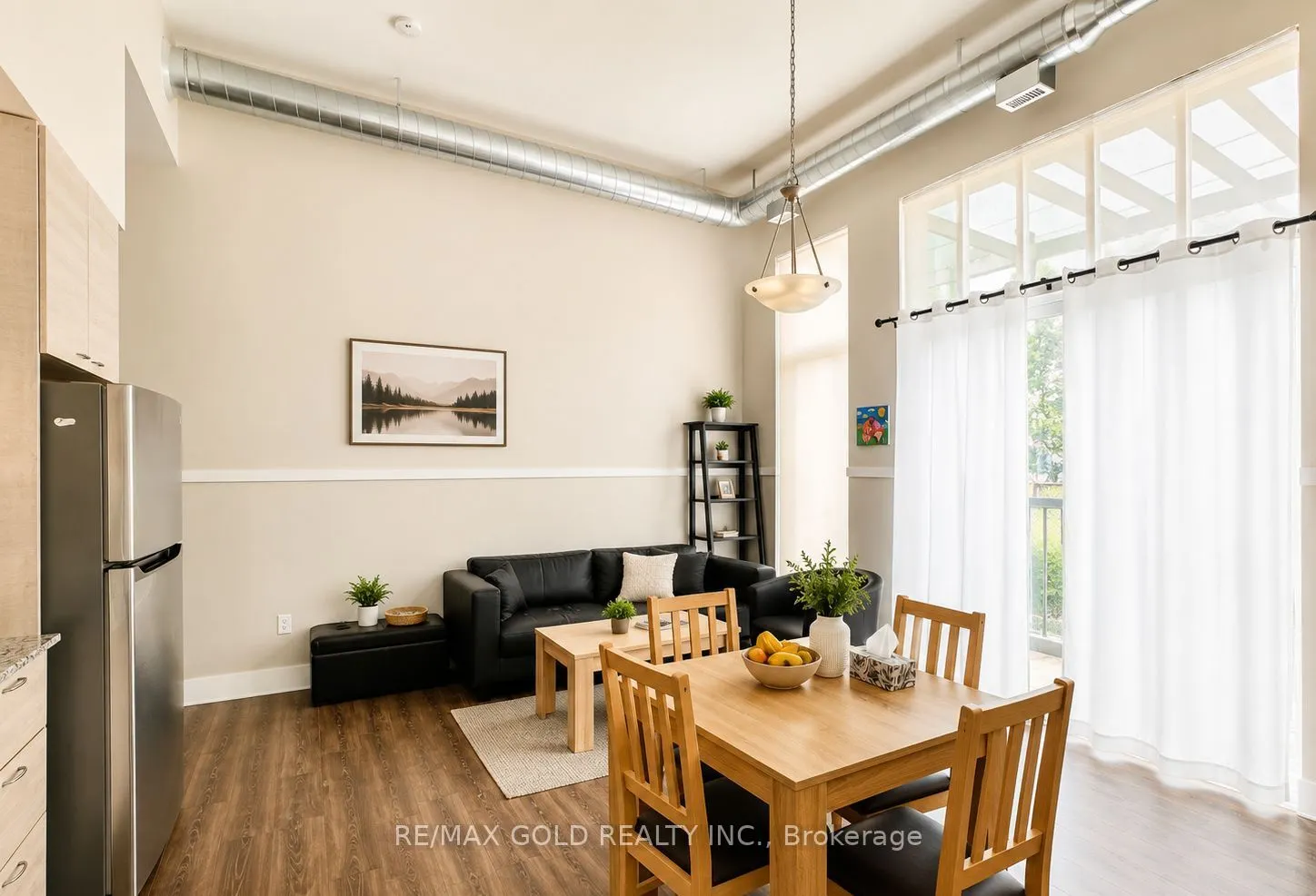 253 Albert Street #112