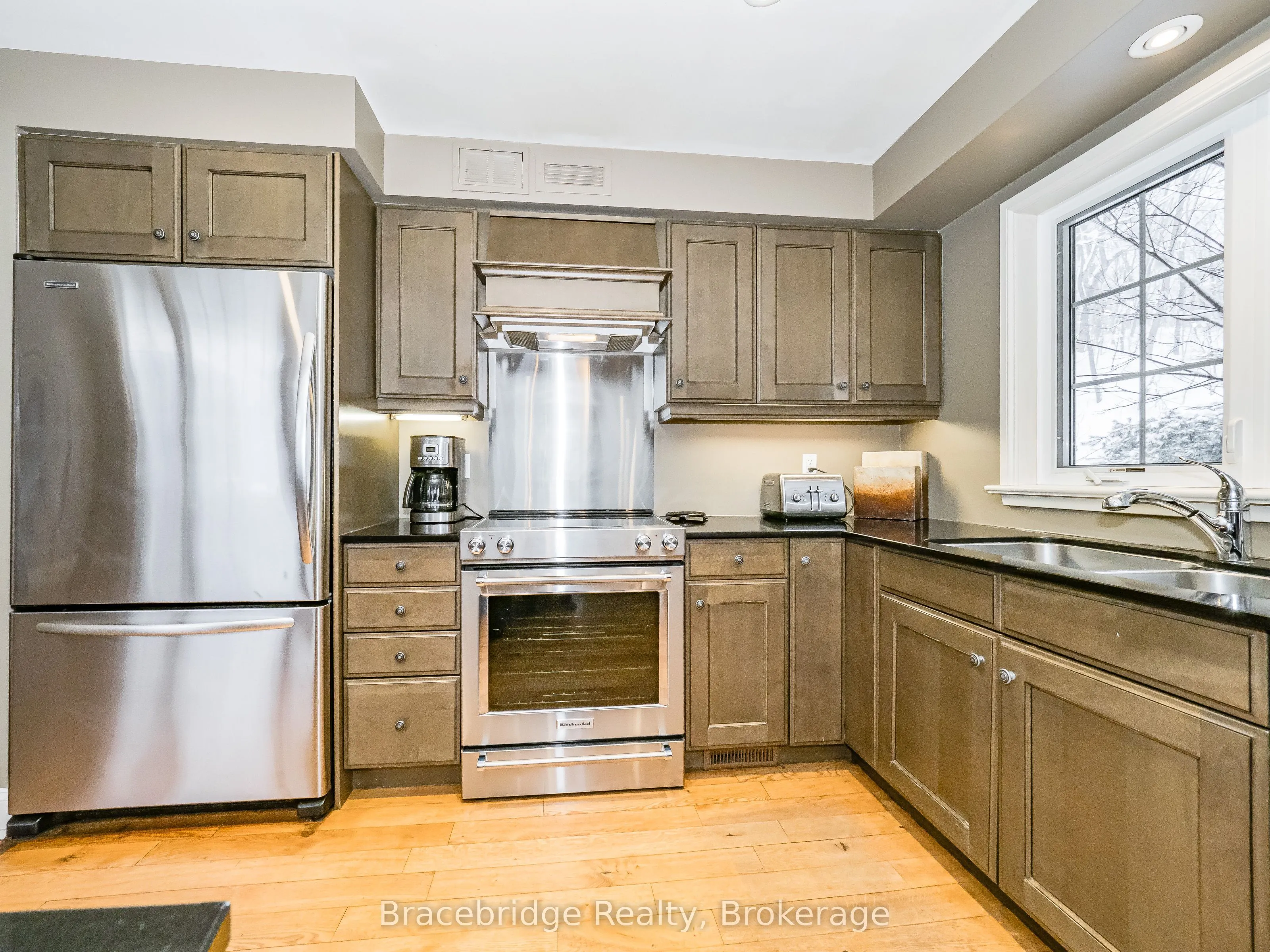 3876 Muskoka Rd 118 Highway W #Sandfield 5 W10