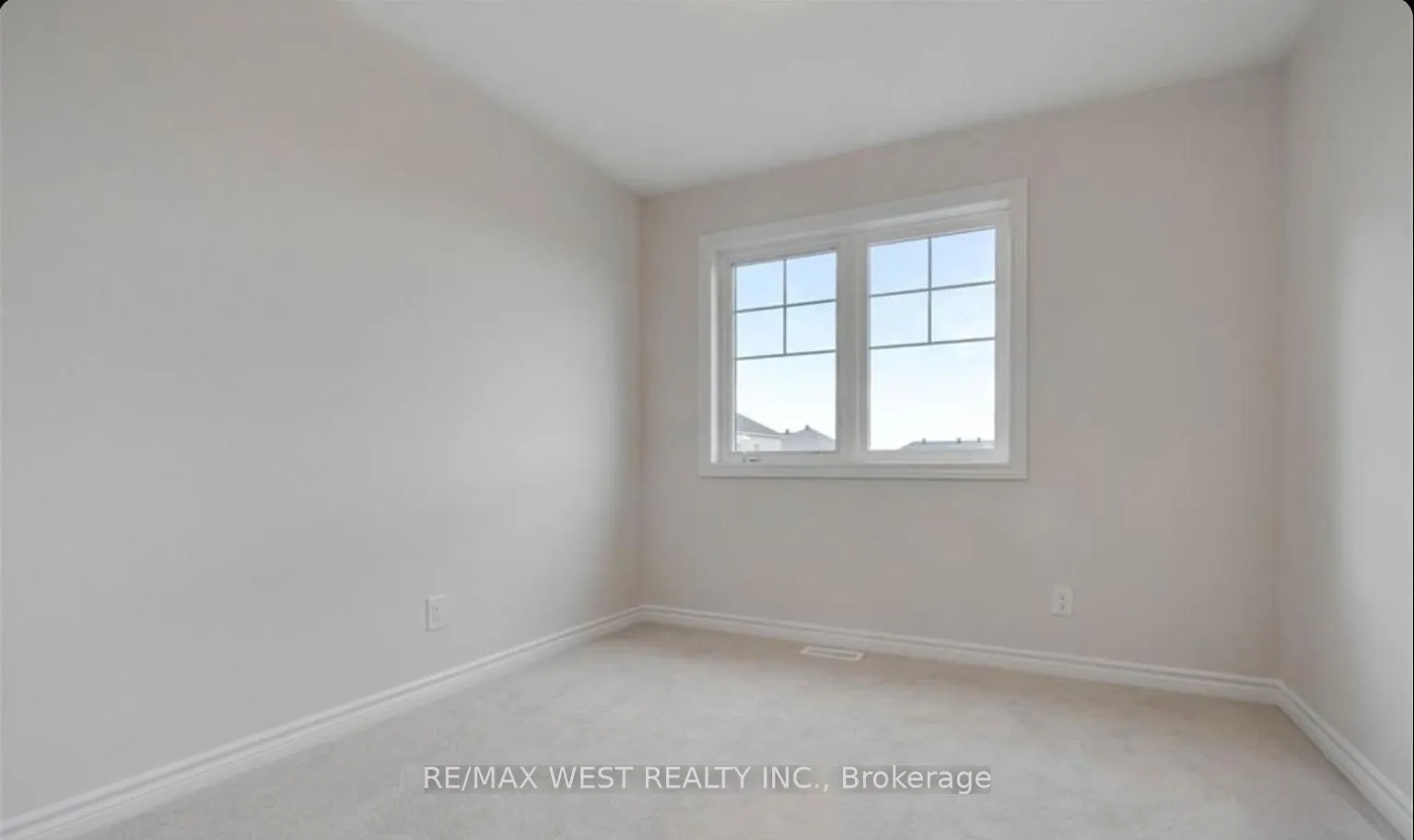 1026 Kijik Crescent