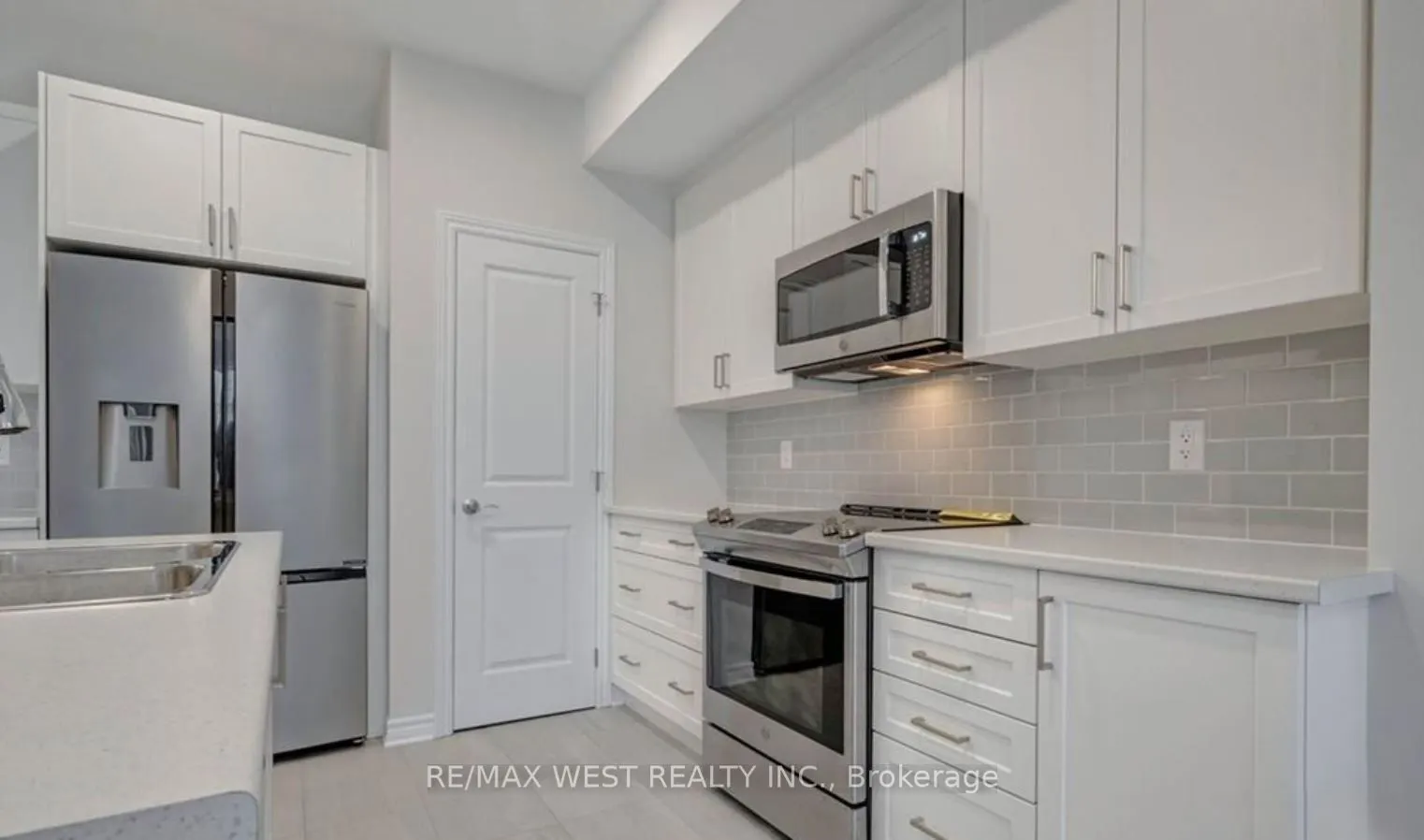1026 Kijik Crescent