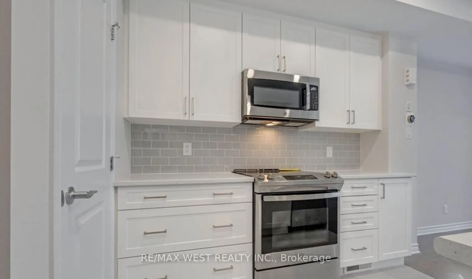 1026 Kijik Crescent