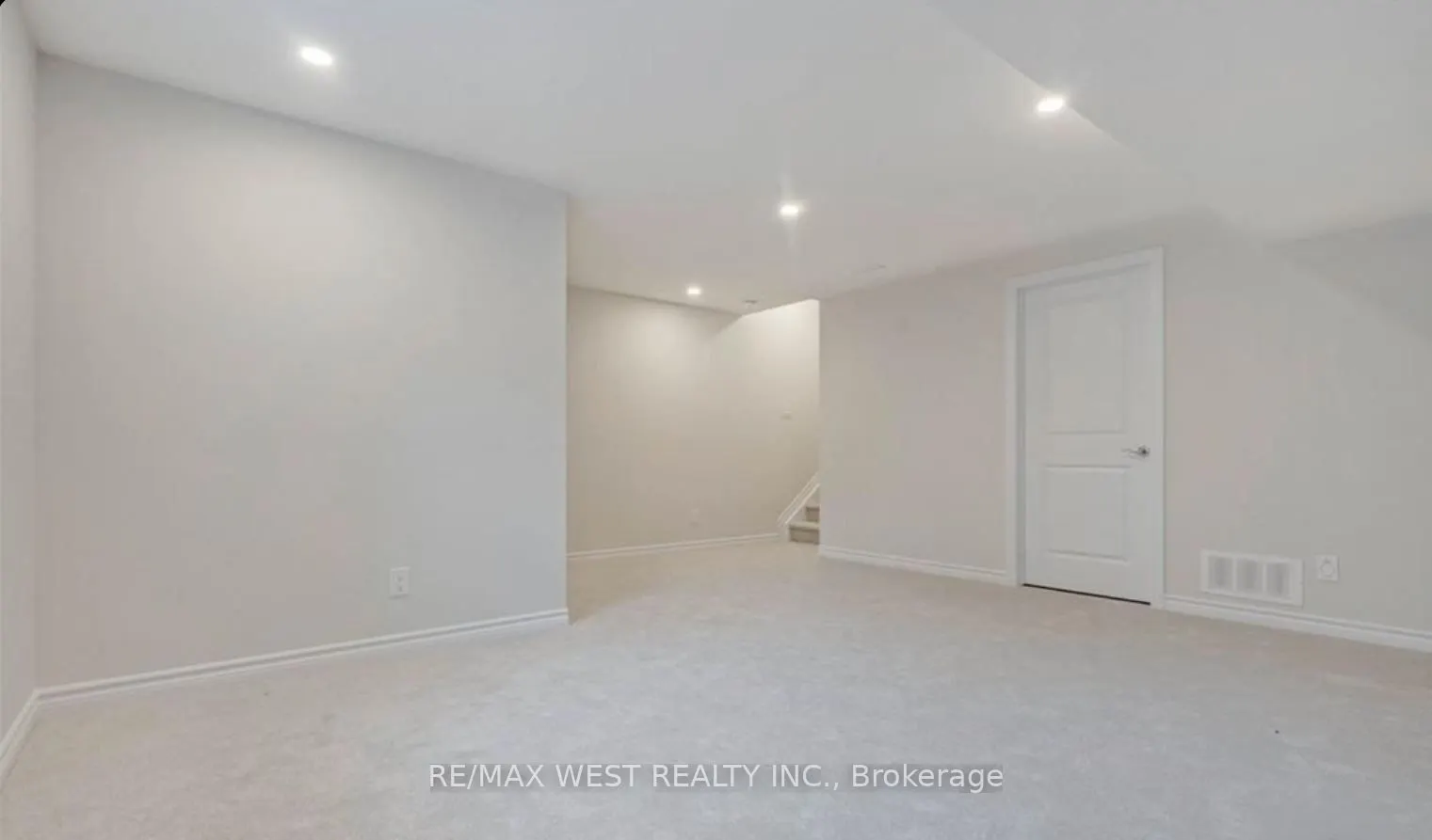 1026 Kijik Crescent