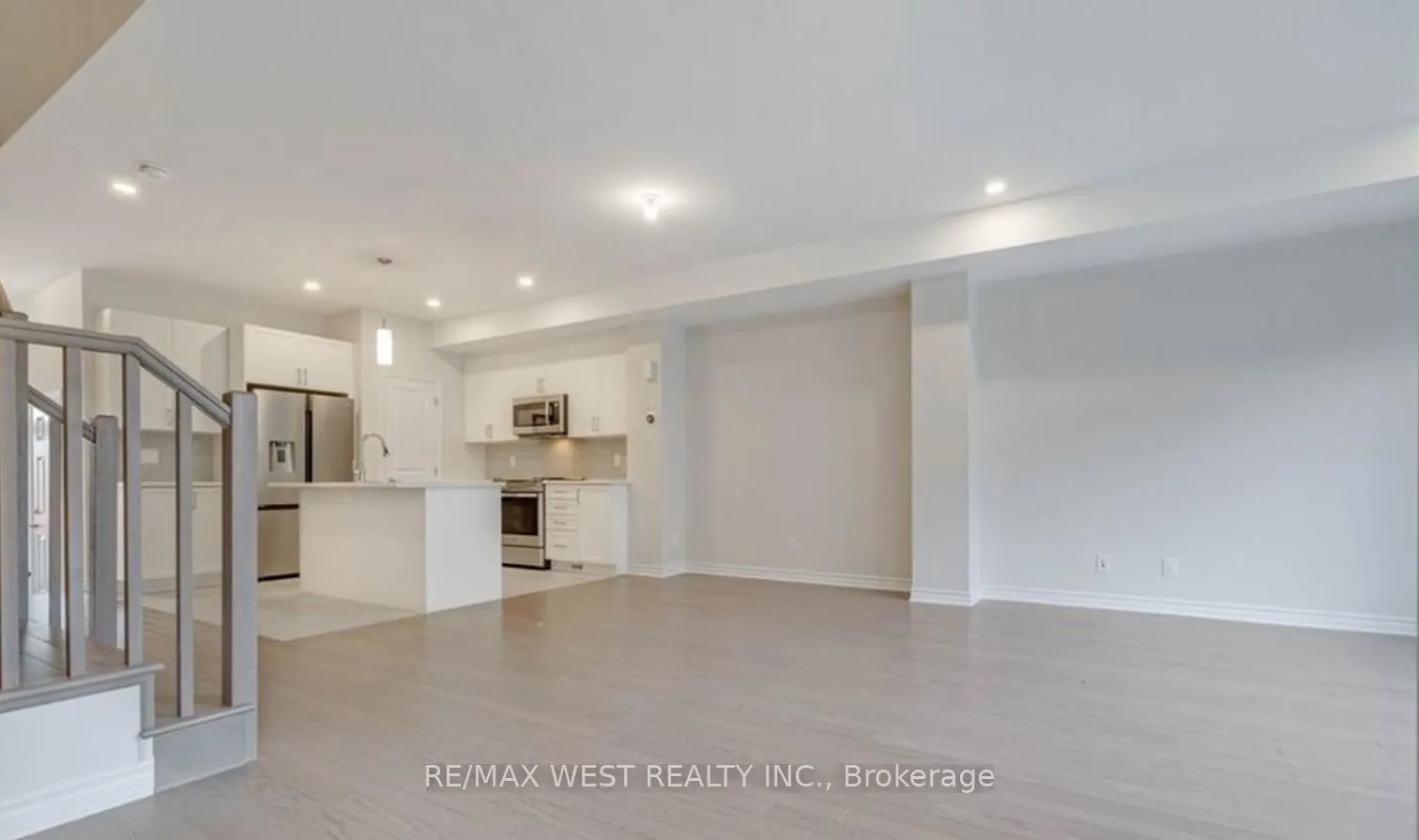 1026 Kijik Crescent