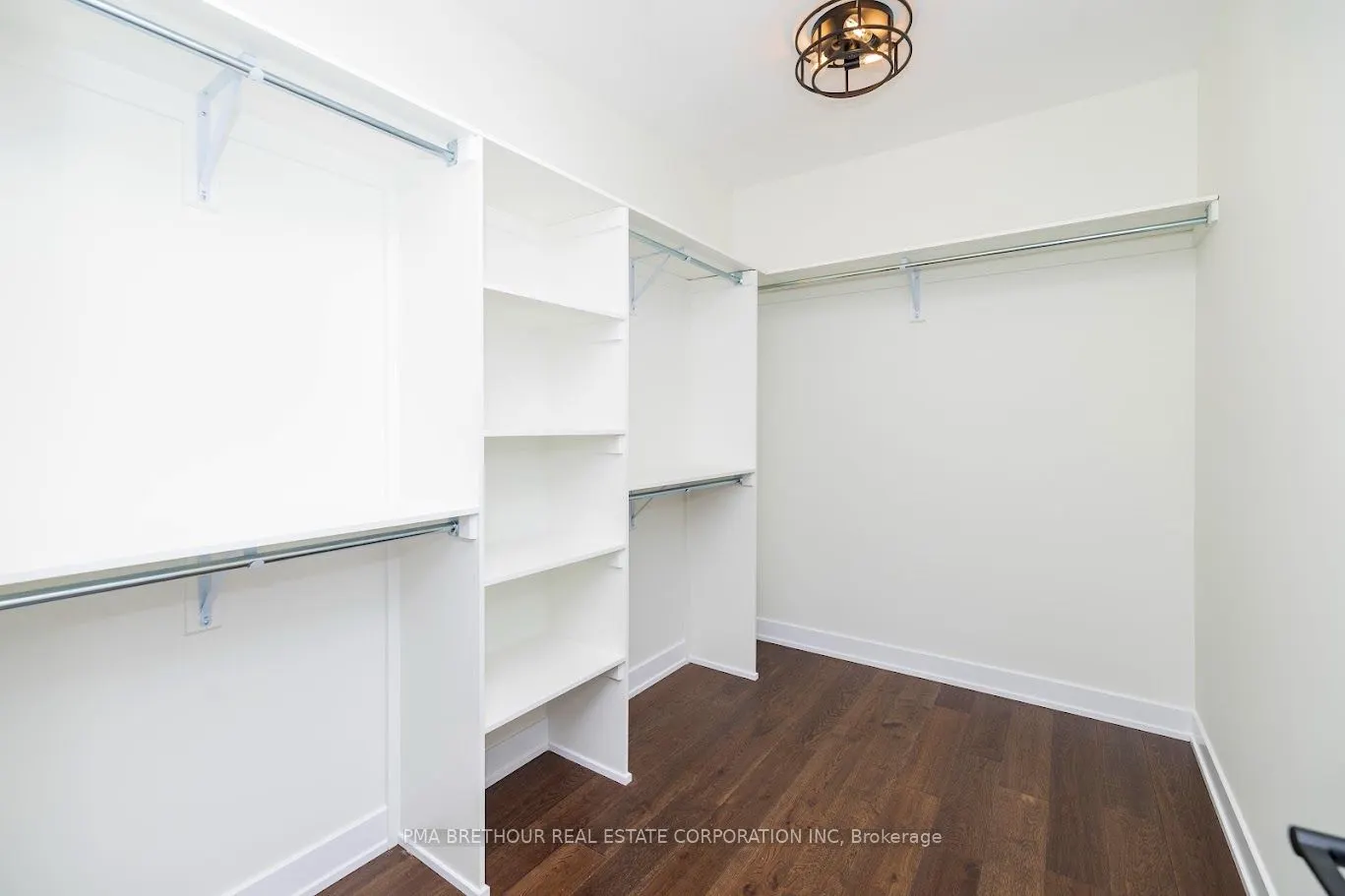 220 Trudeau Crescent