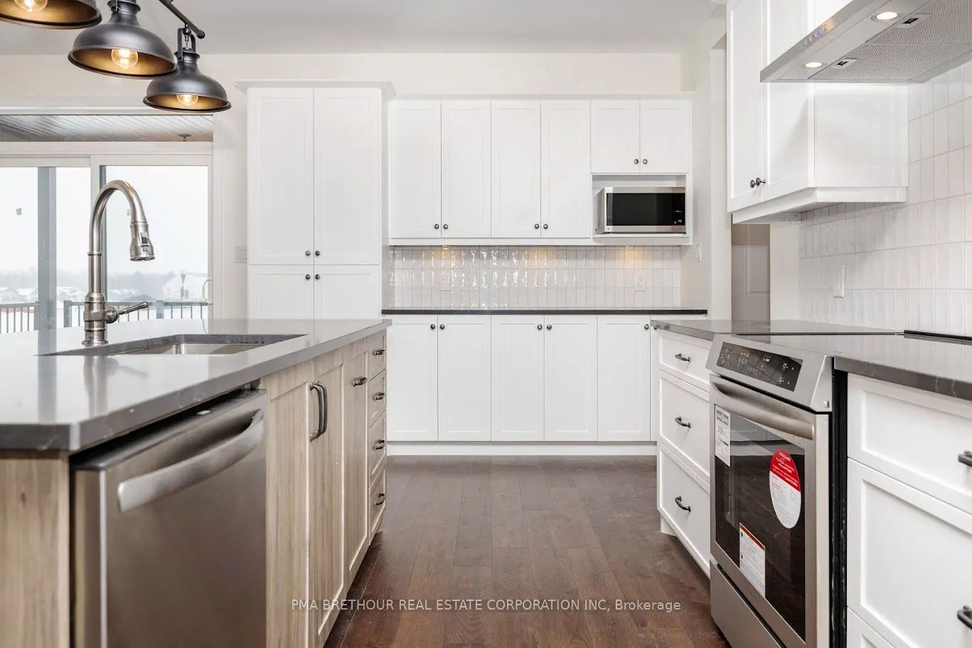 220 Trudeau Crescent