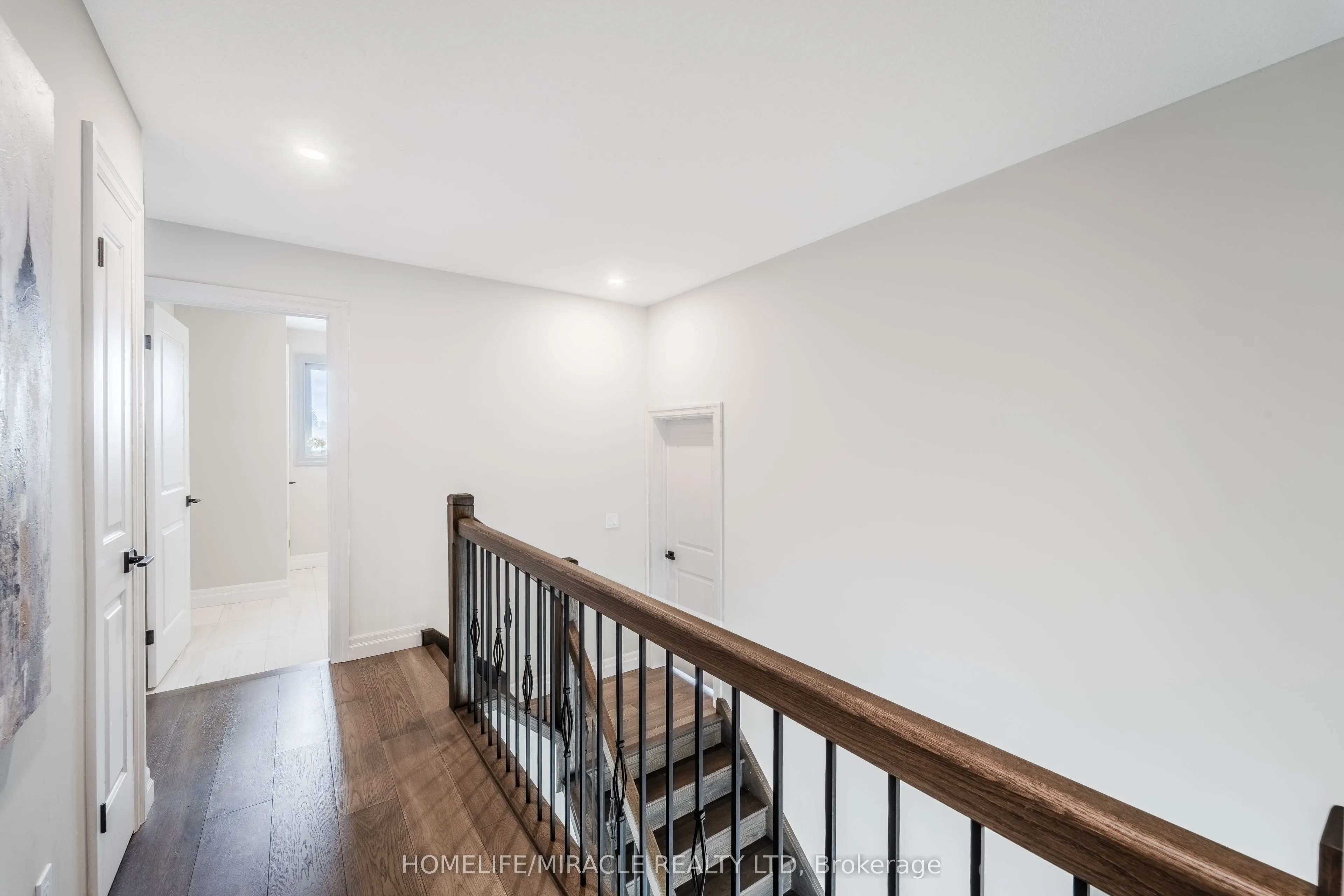245 Tamarack Boulevard