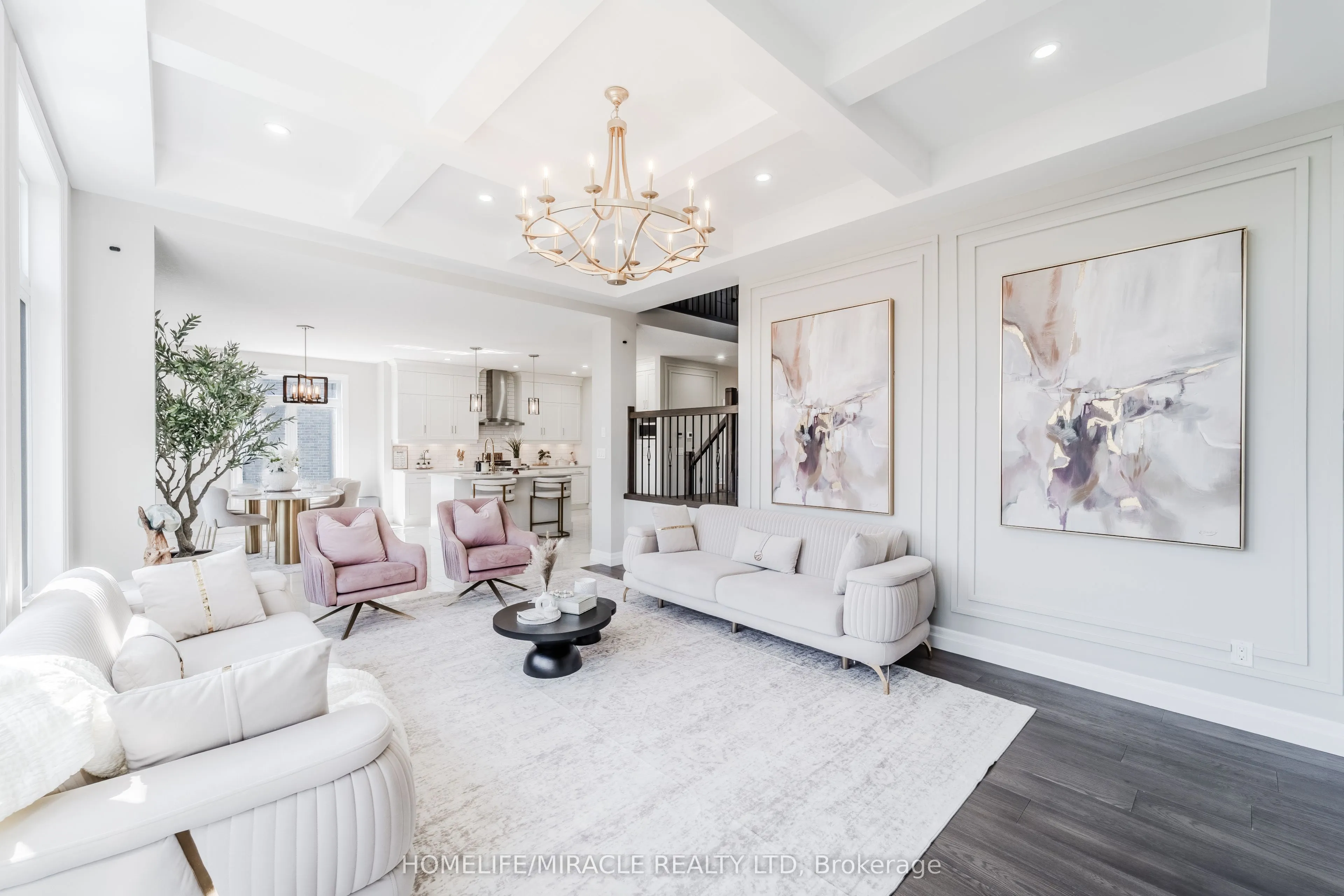 245 Tamarack Boulevard