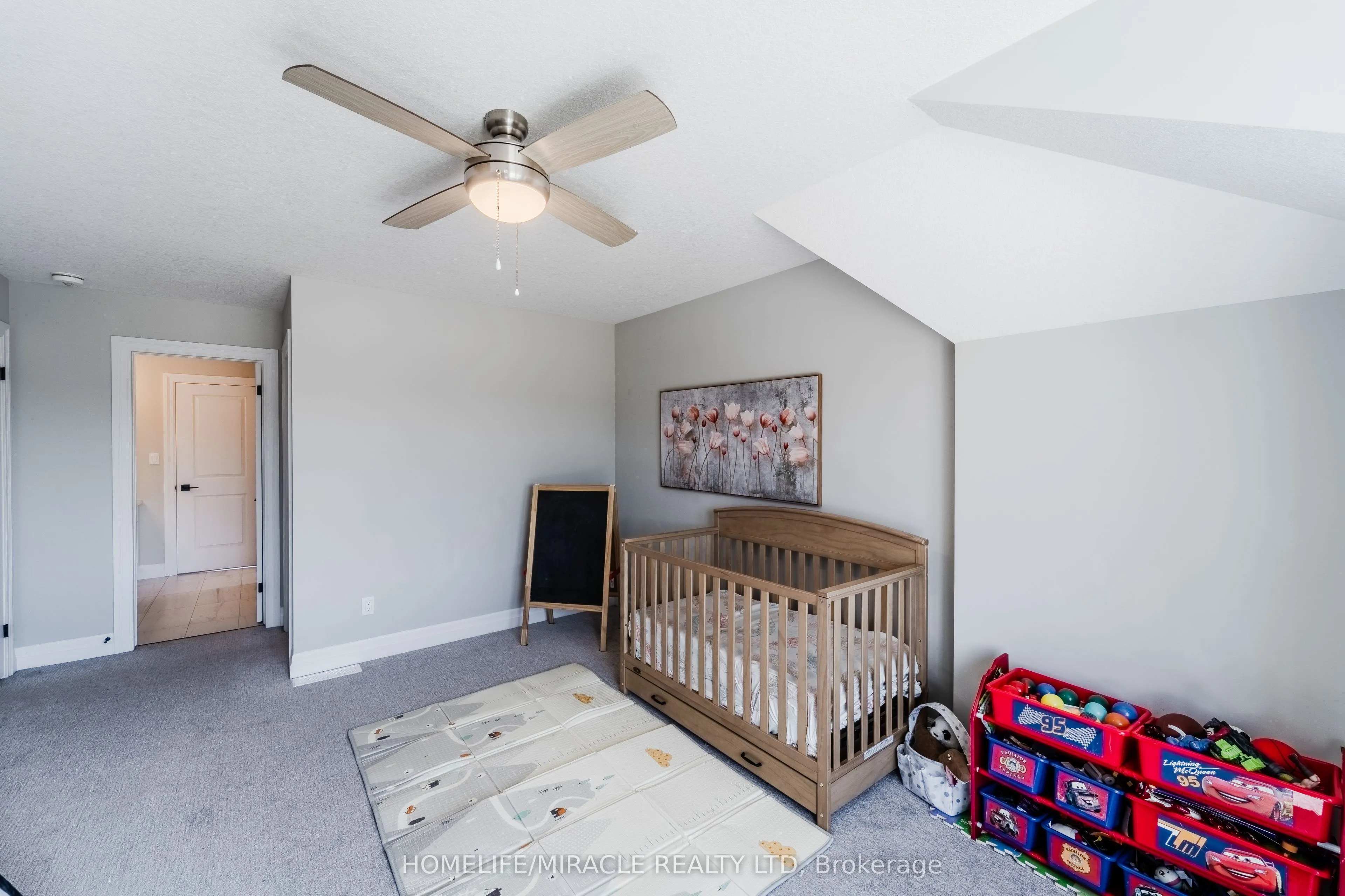 245 Tamarack Boulevard