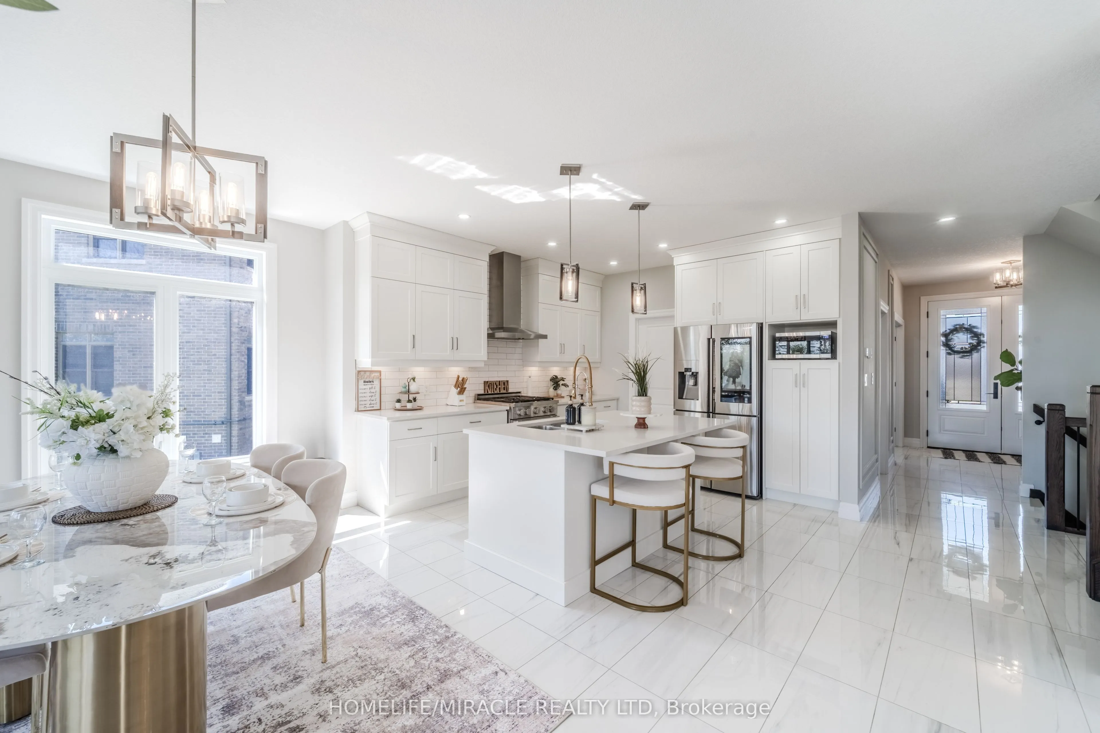 245 Tamarack Boulevard
