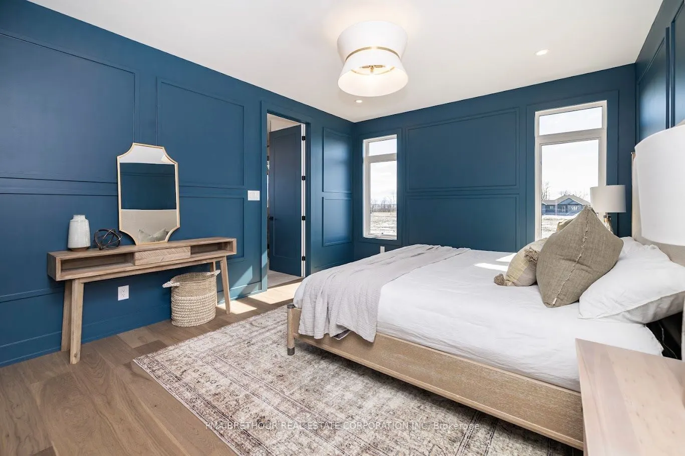 200 Trudeau Crescent