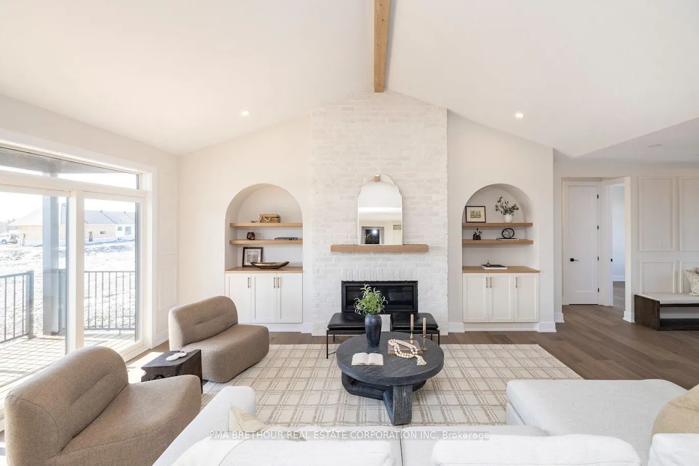 200 Trudeau Crescent