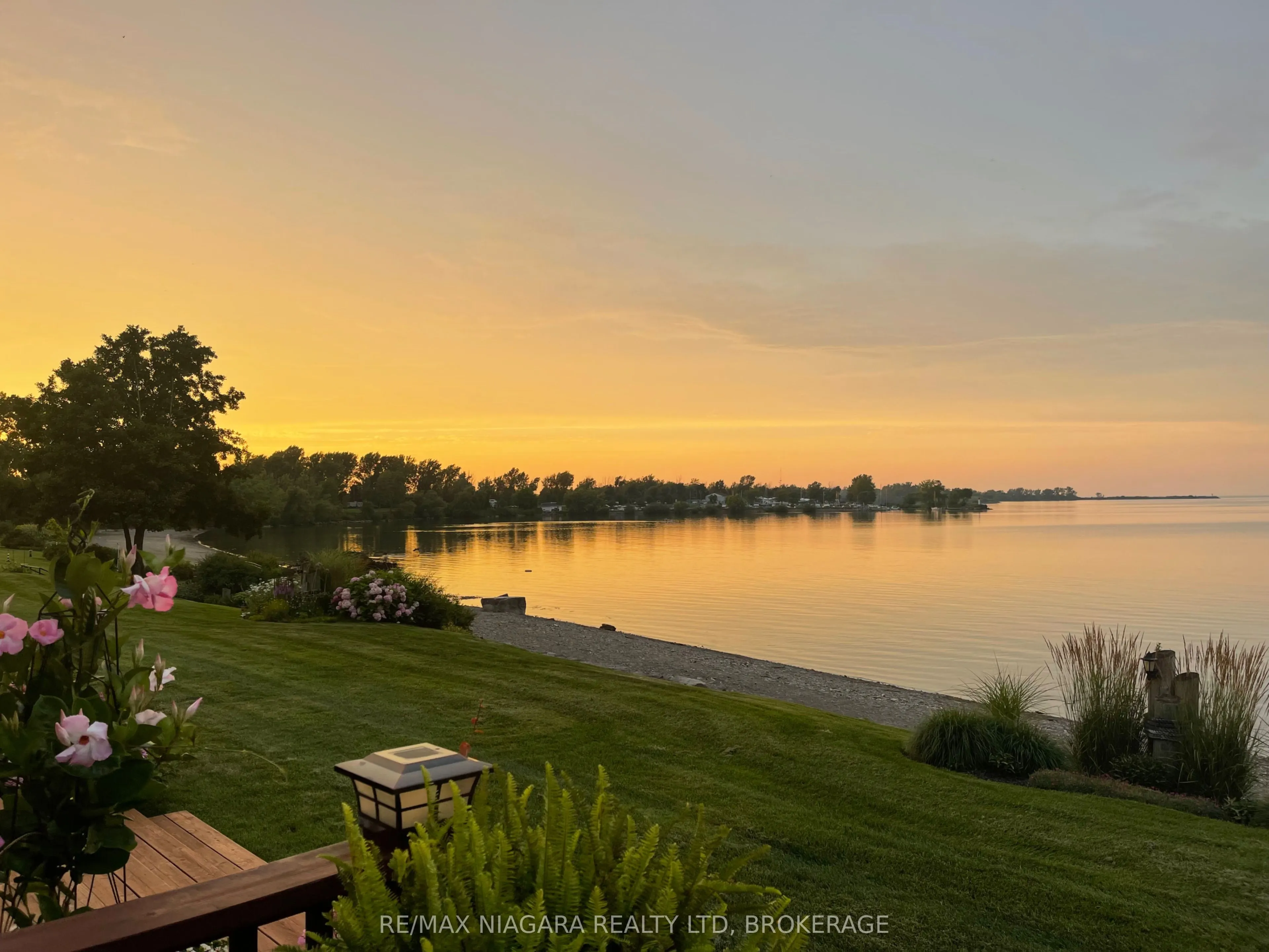 7 Lakeside Drive #66