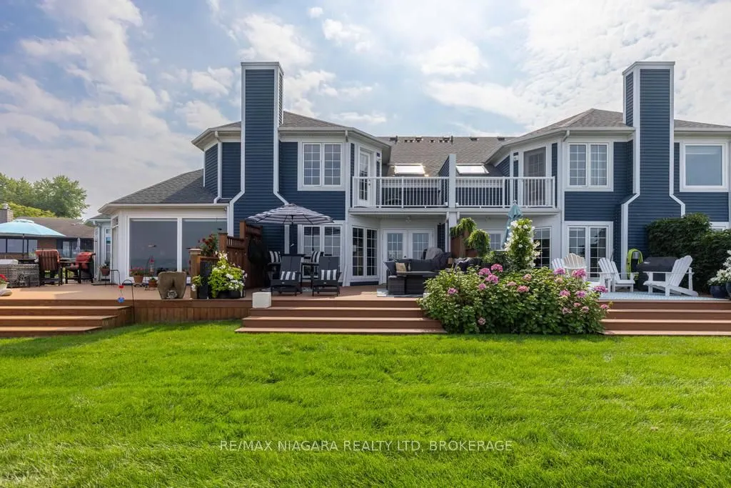 7 Lakeside Drive #66