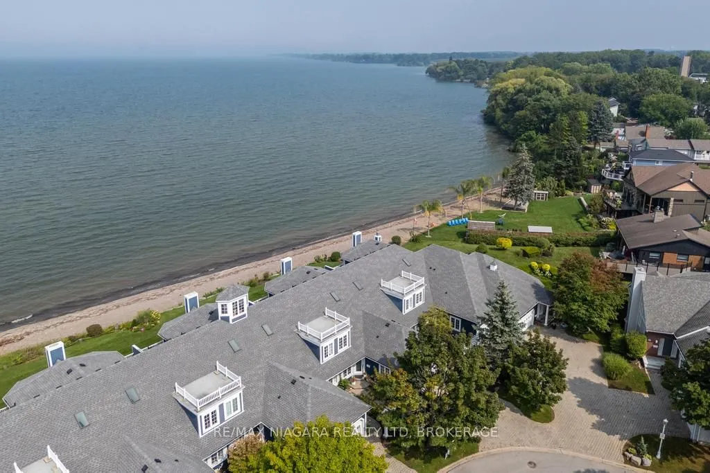 7 Lakeside Drive #66
