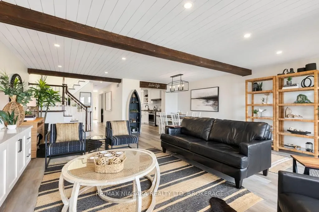 7 Lakeside Drive #66