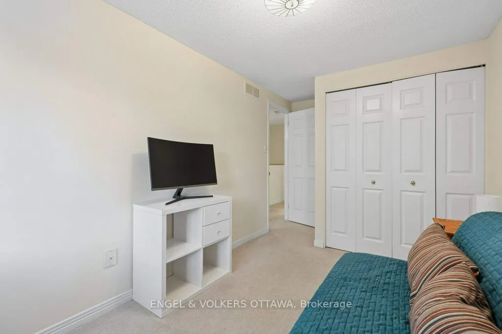 535 Hilson Avenue #4