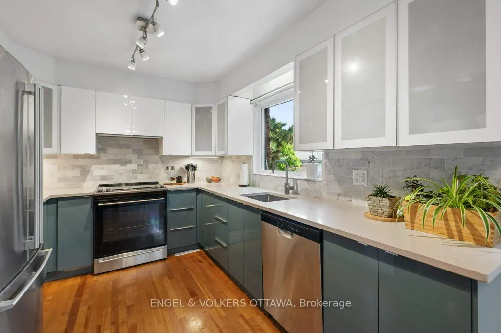 535 Hilson Avenue #4