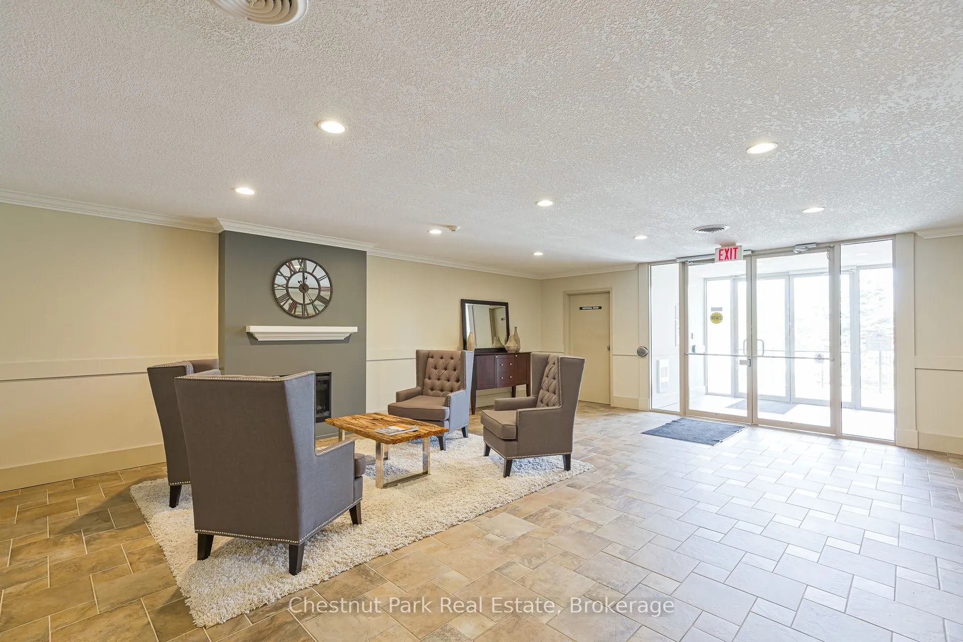 27 Beaver Street #208
