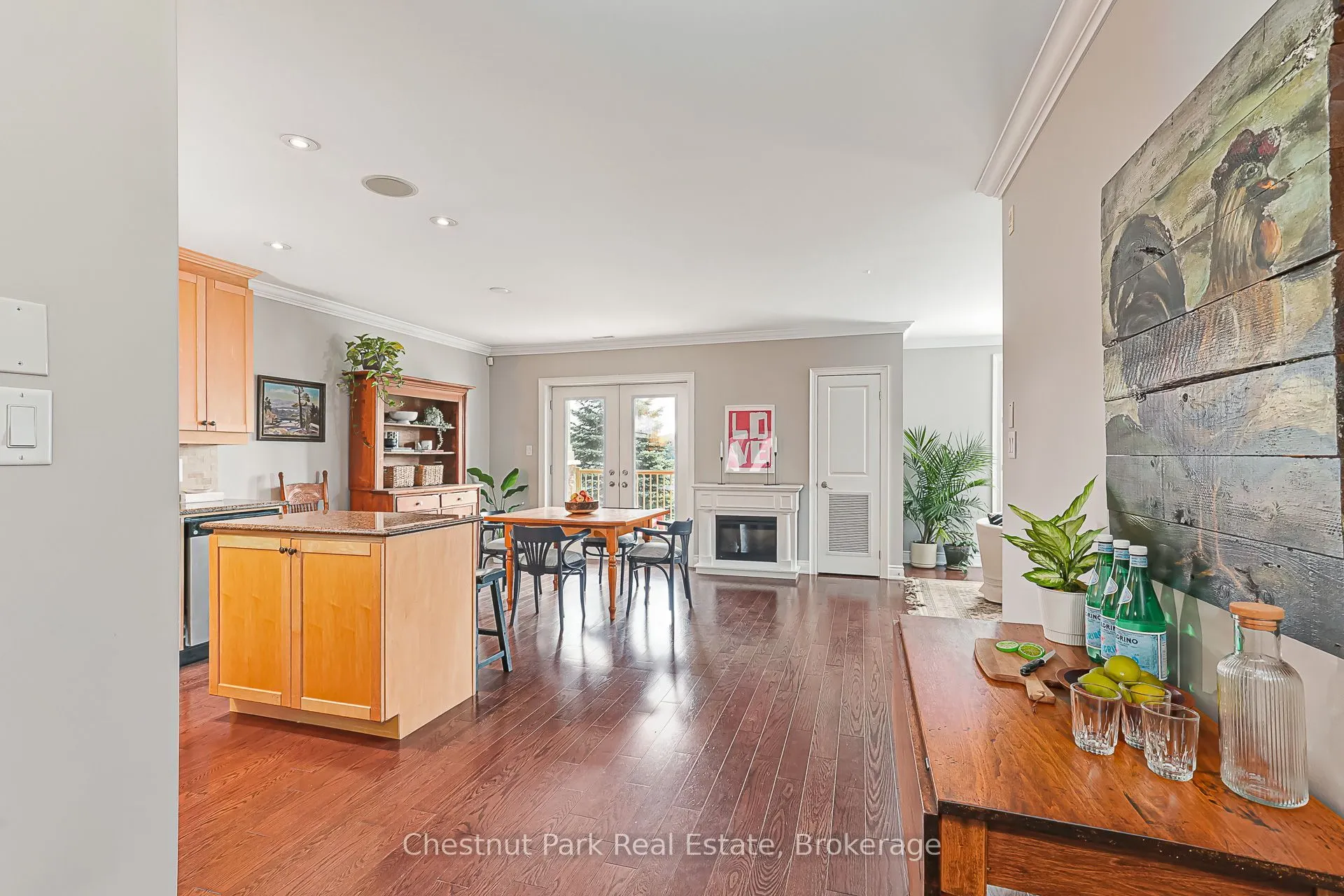 27 Beaver Street #208