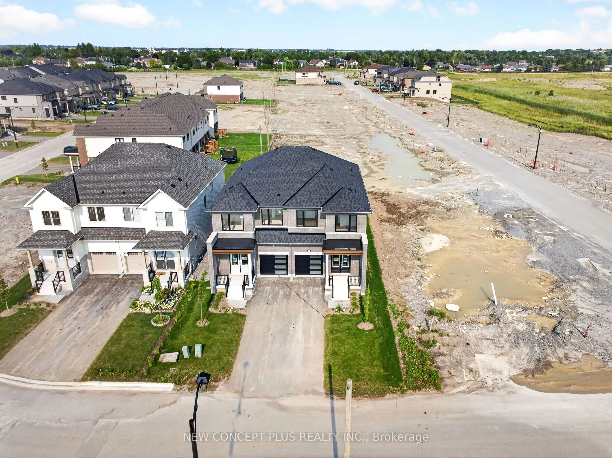 155 Sanderson Drive N